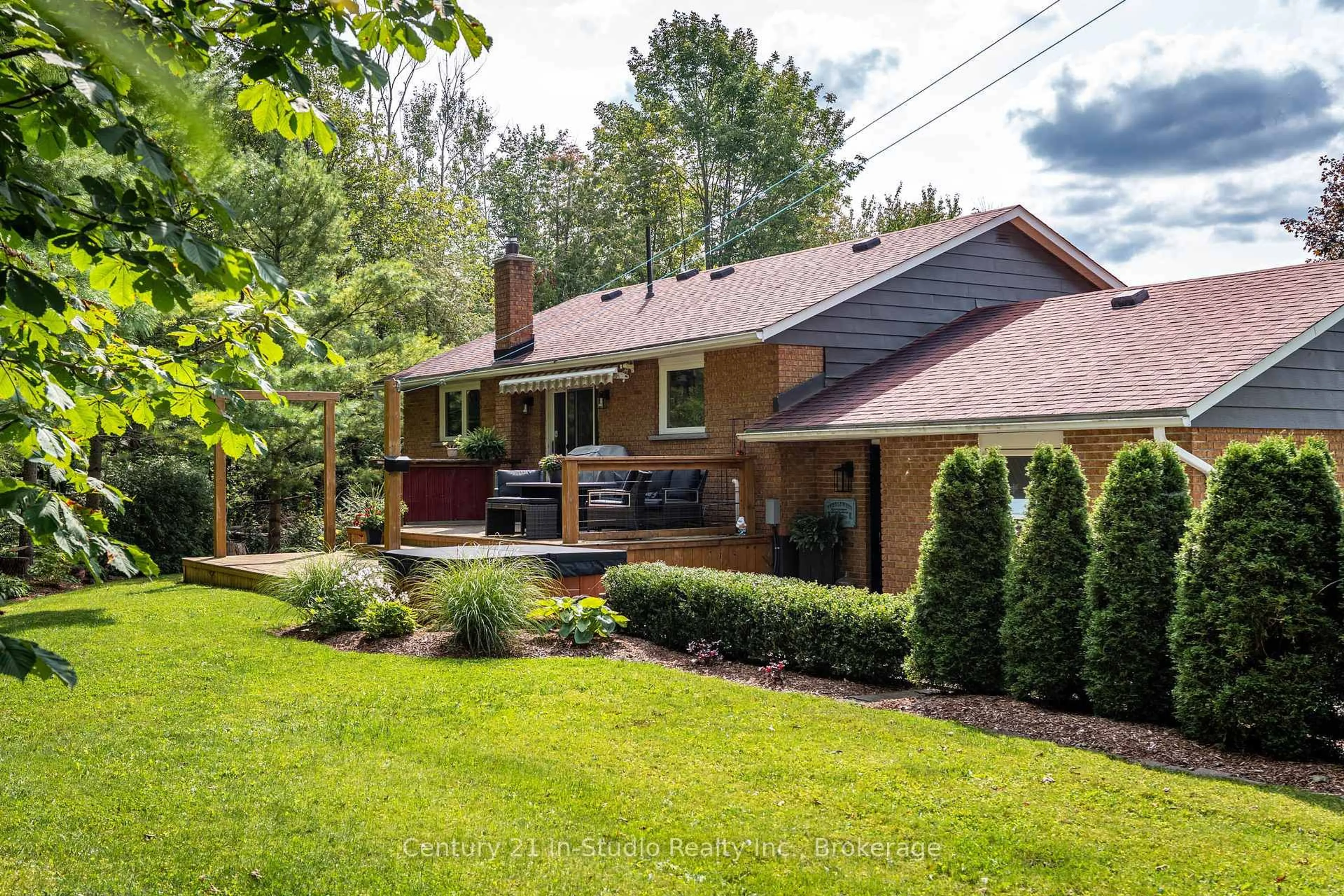 Home with brick exterior material, unknown for 58159 12th Line, Meaford Ontario N4L 1W5