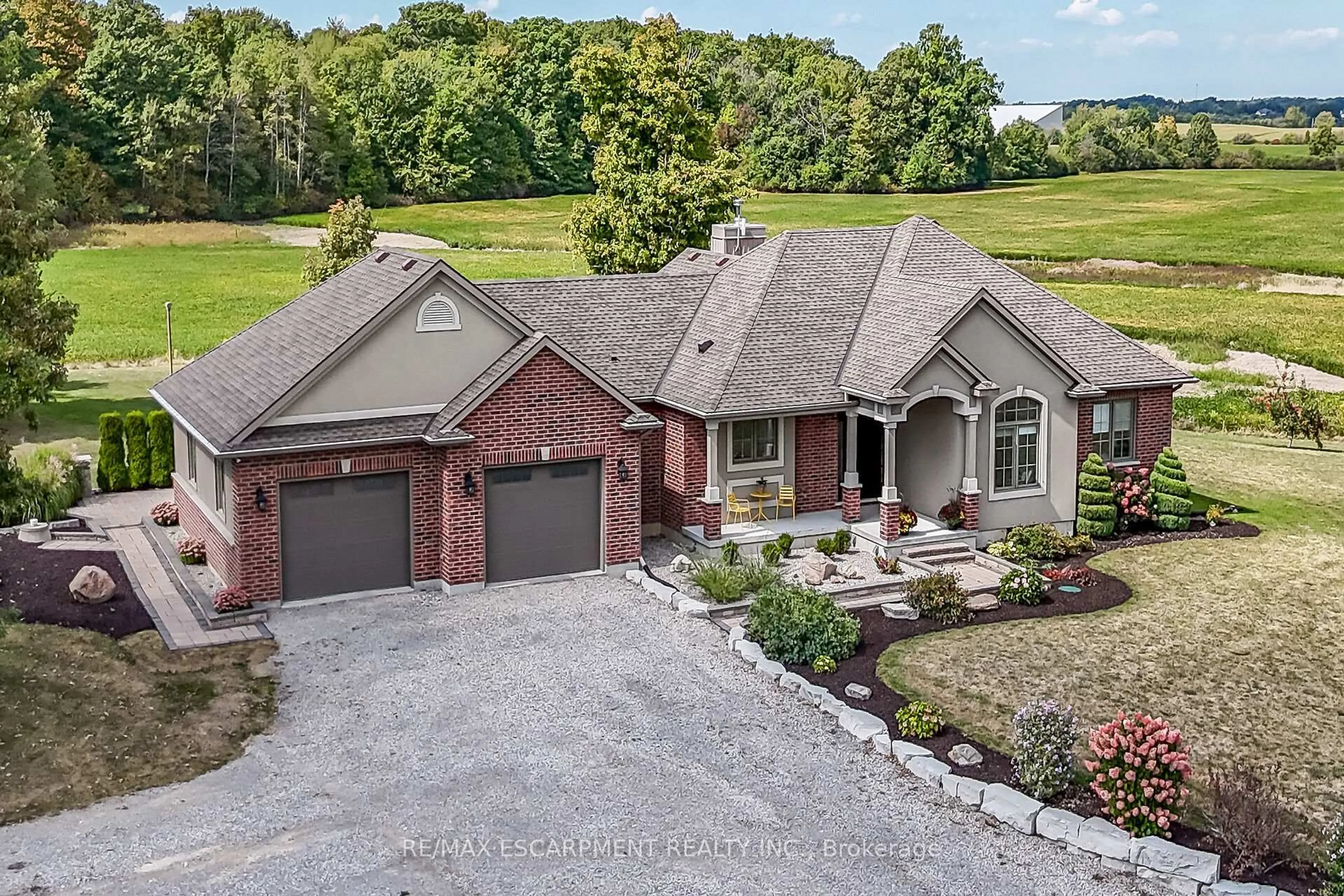 A pic from outside/outdoor area/front of a property/back of a property/a pic from drone, street for 175 Yaremy Rd, Haldimand Ontario N0A 1E0