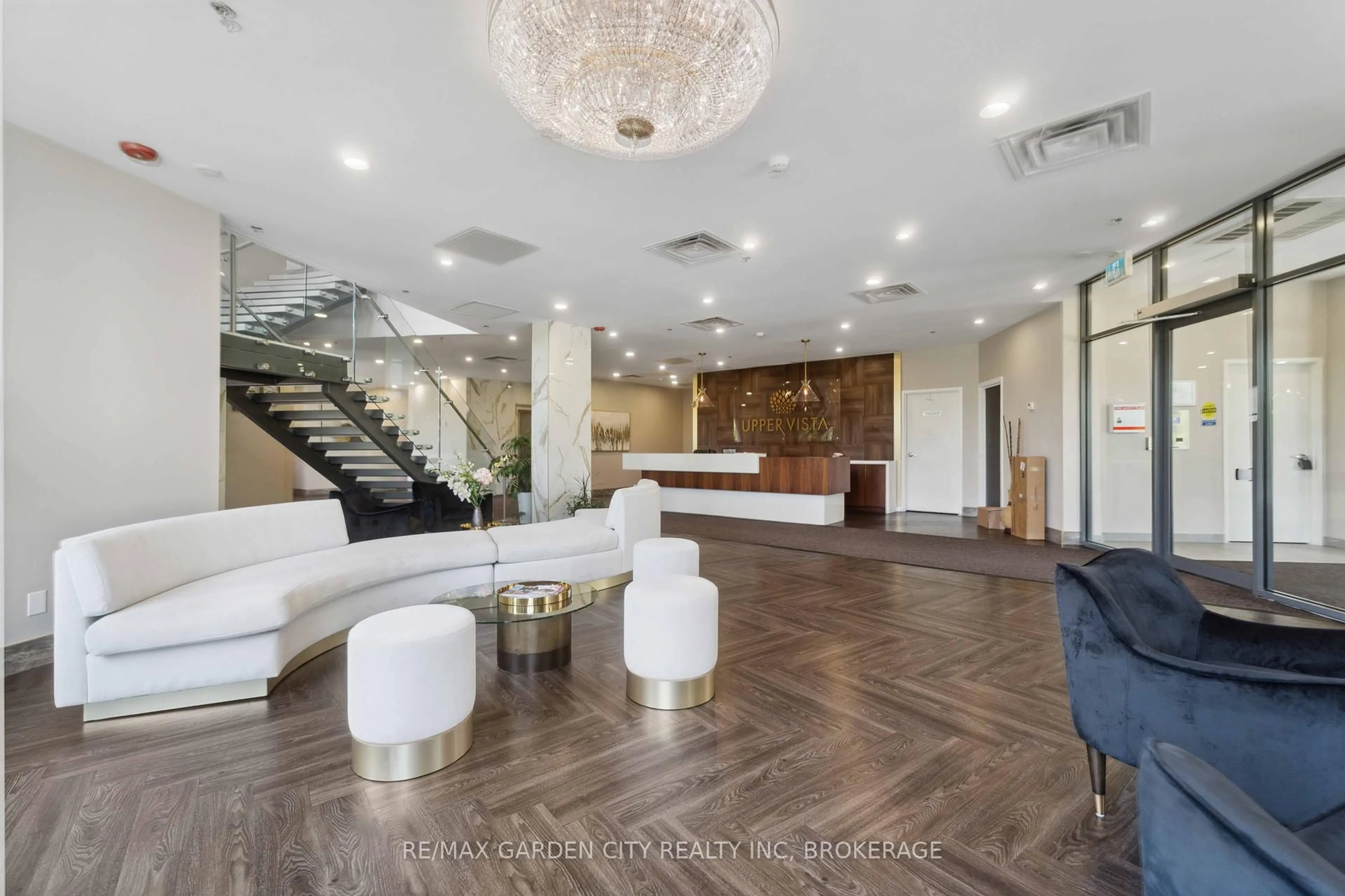 Lobby for 7711 Green Vista Gate Ave #408, Niagara Falls Ontario L2H 1R1