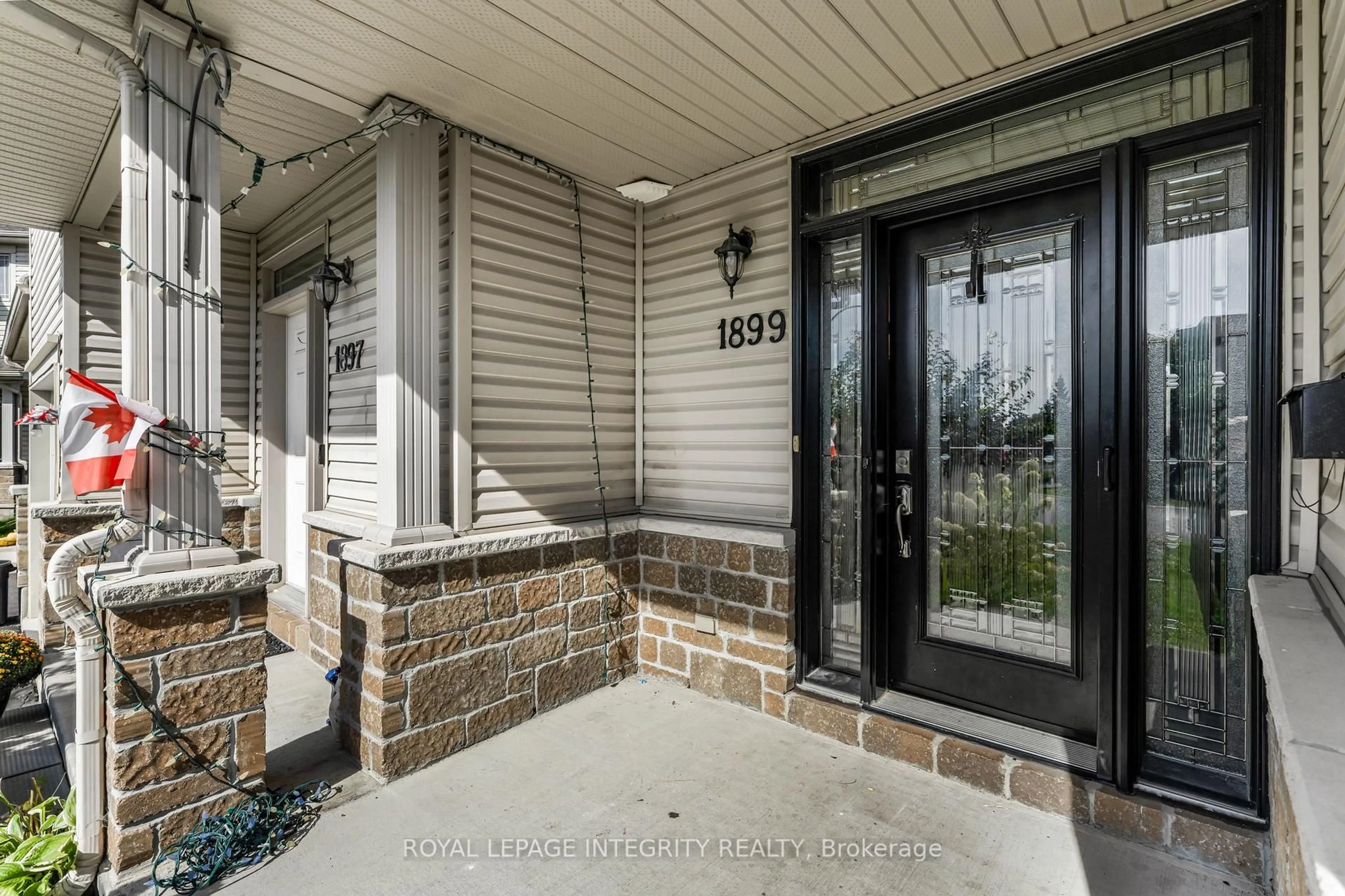 Indoor entryway for 1899 Arrowgrass Way, Orleans Ontario K4A 0E3