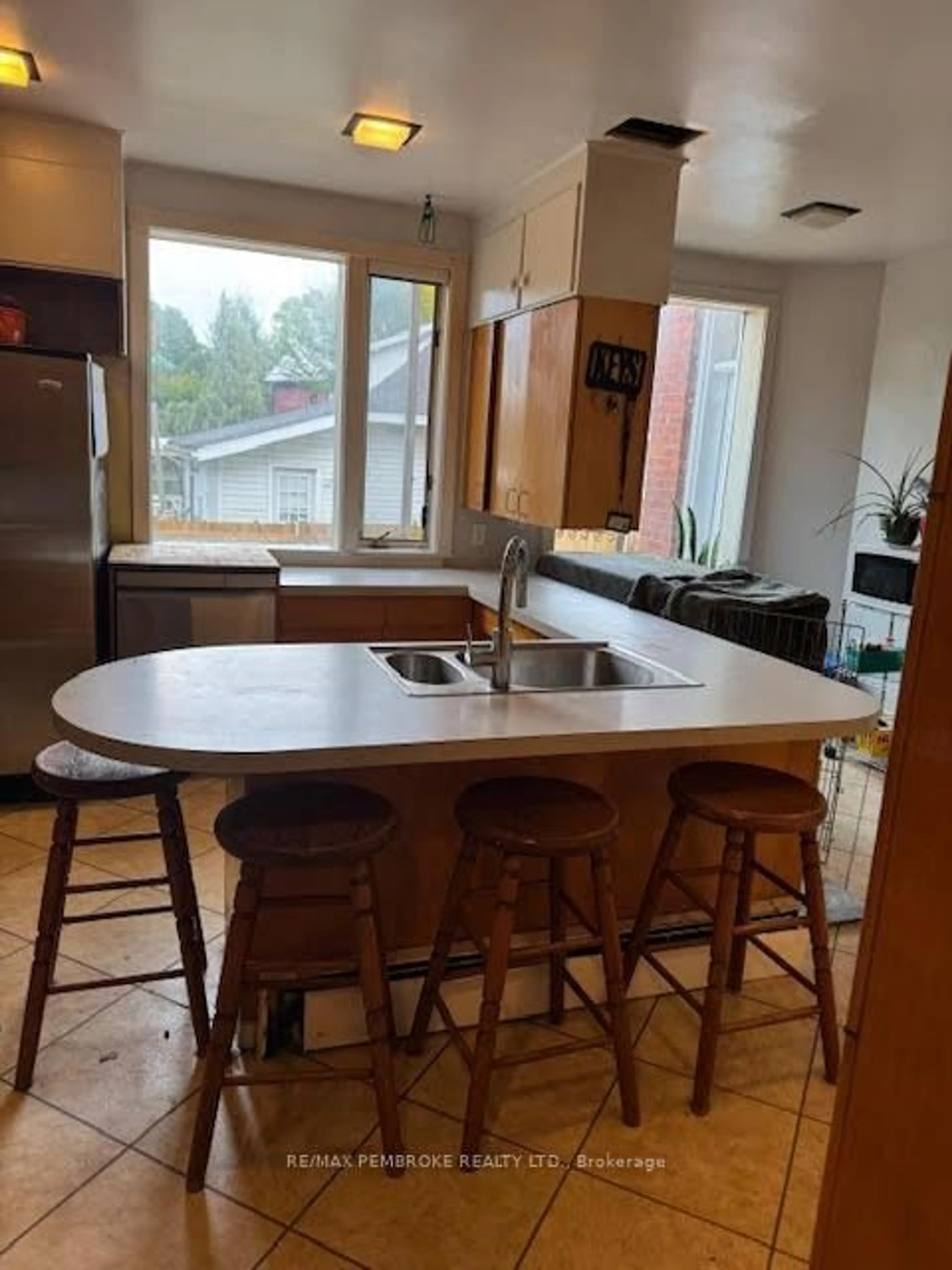 Open concept kitchen, unknown for 6 True Love St, Cobden Ontario K0J 1K0