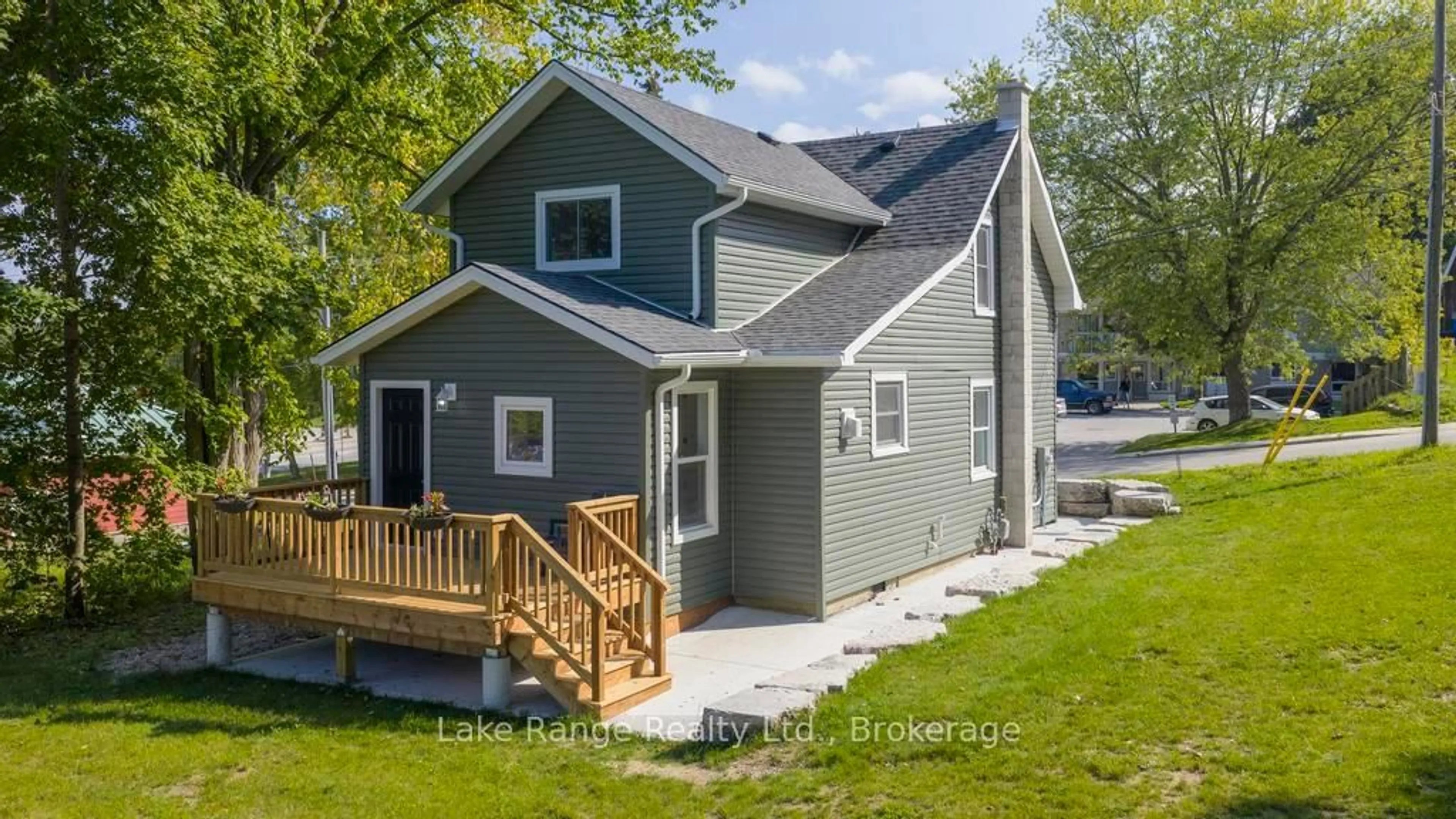 Home with vinyl exterior material, street for 290/298 Frank St, South Bruce Peninsula Ontario N0H 2T0