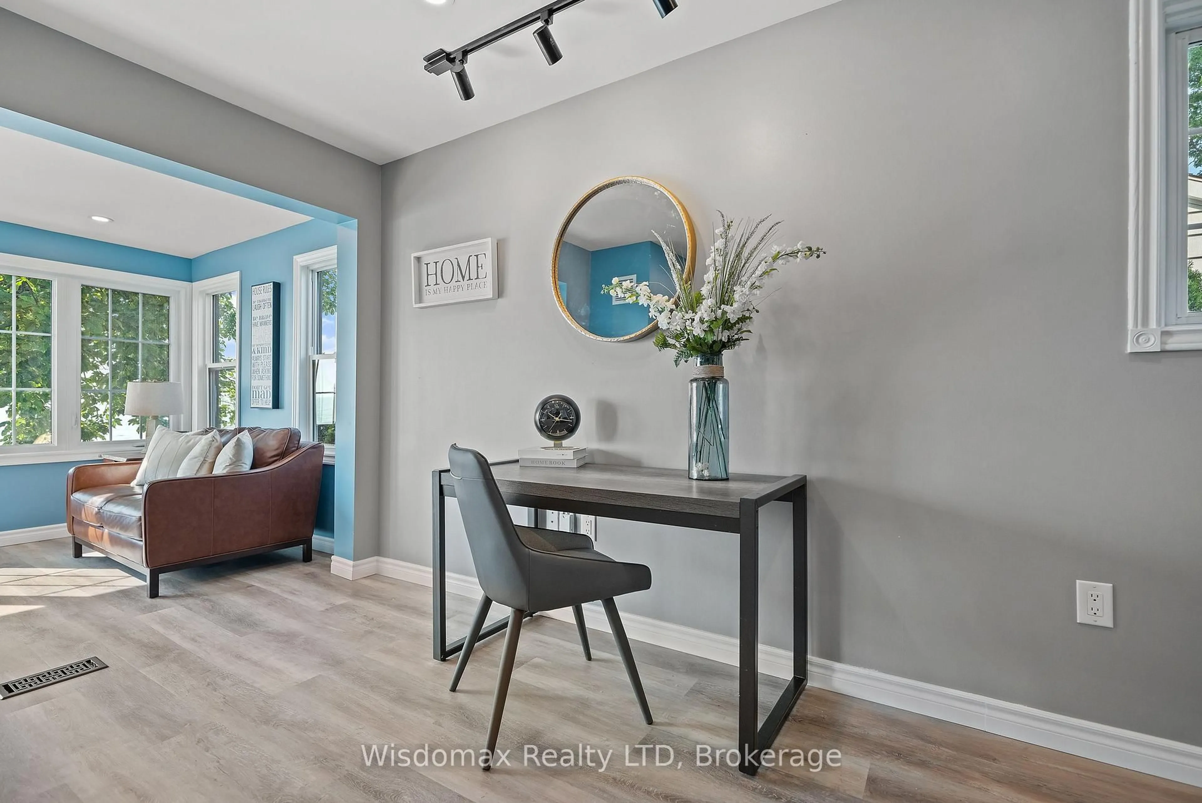 Indoor entryway for 11371 NEFF St, Wainfleet Ontario L0S 1V0