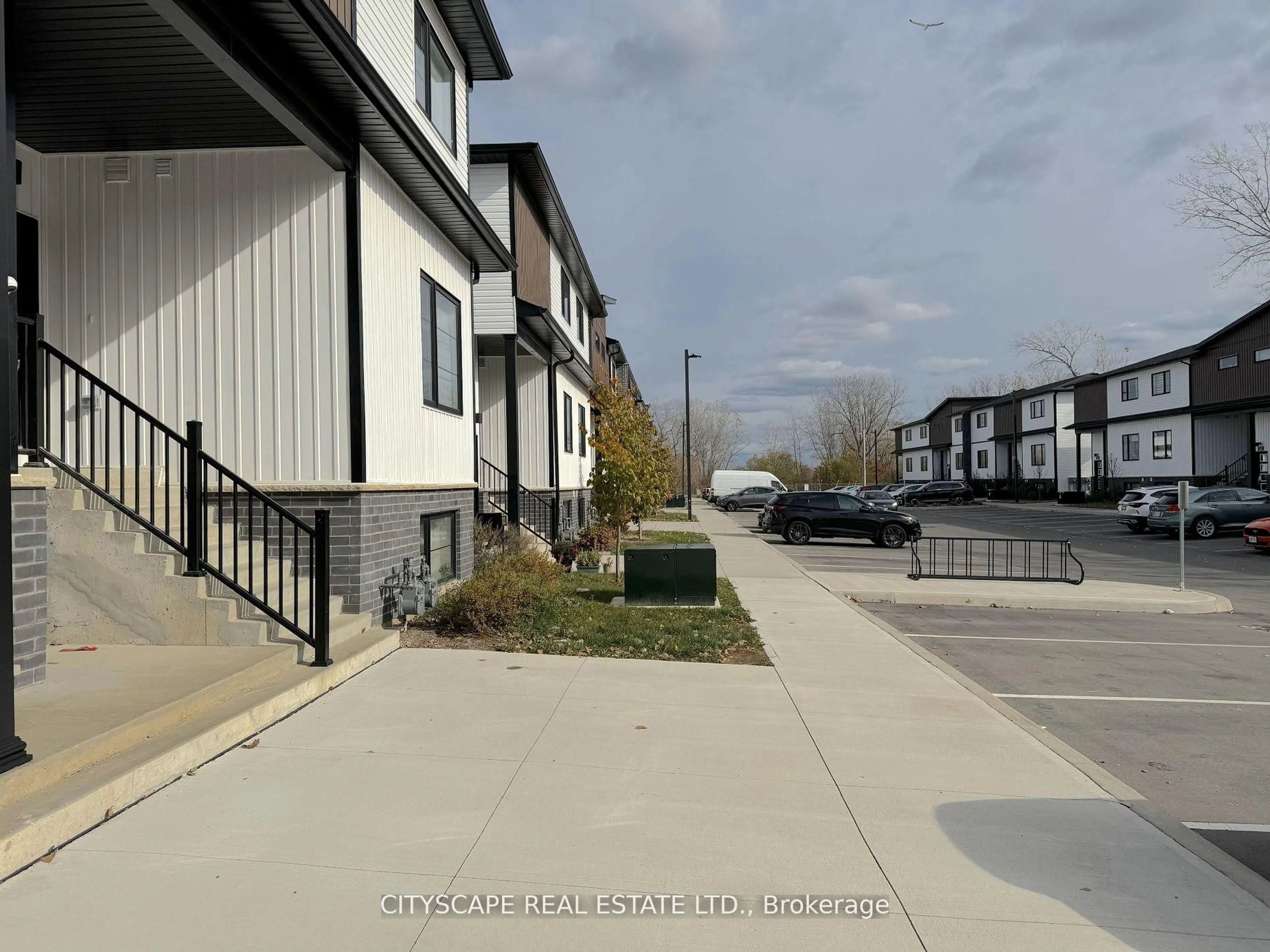 A pic from outside/outdoor area/front of a property/back of a property/a pic from drone, street for 4263 Fourth Ave #612, Niagara Falls Ontario L2E 0C2