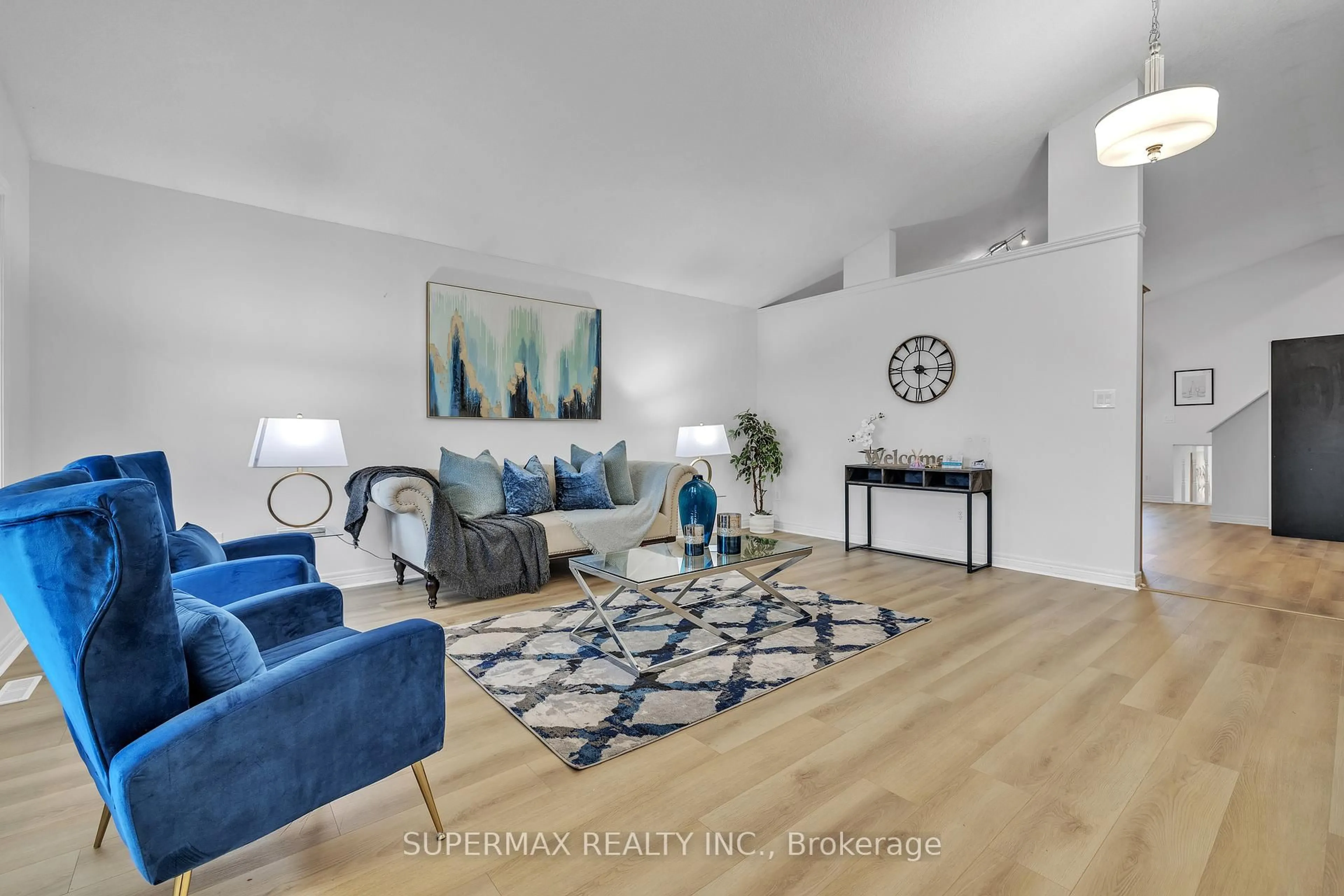 Living room with furniture, unknown for 93 Hagerman Cres, St. Thomas Ontario N5R 6K3