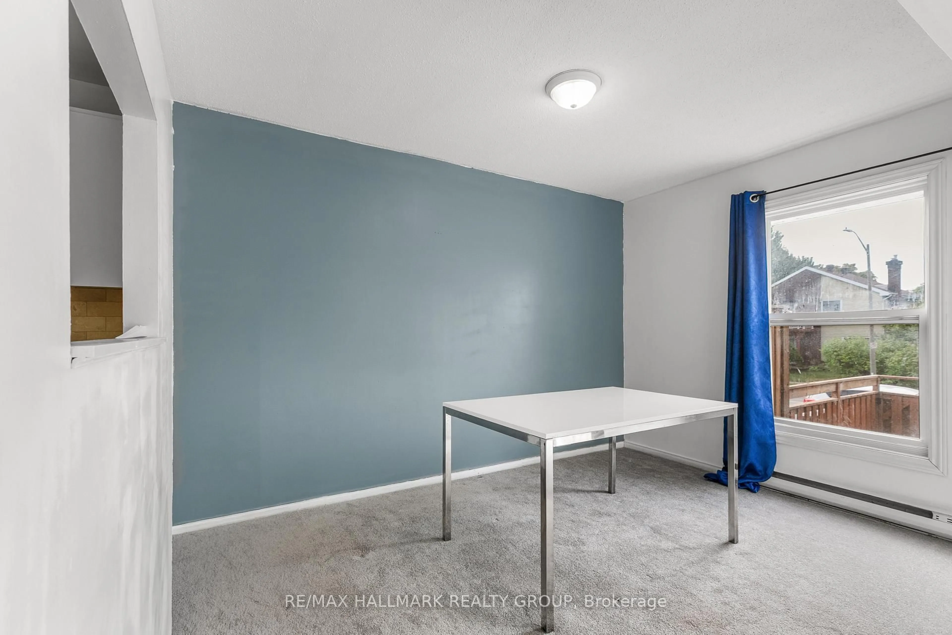 A pic of a room for 3445 Uplands Dr #137, Ottawa Ontario K1V 9N5