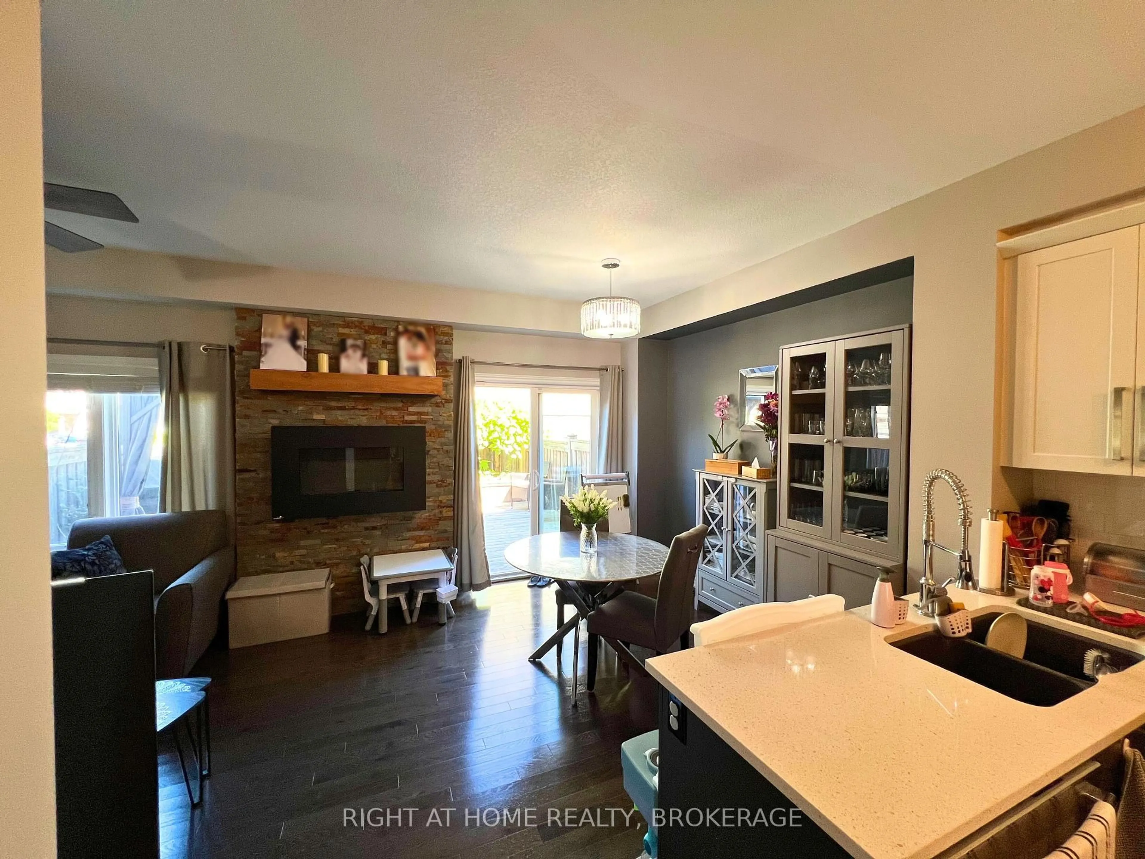 Open concept kitchen, unknown for 541 WINSTON Rd #33, Grimsby Ontario L3M 0C5