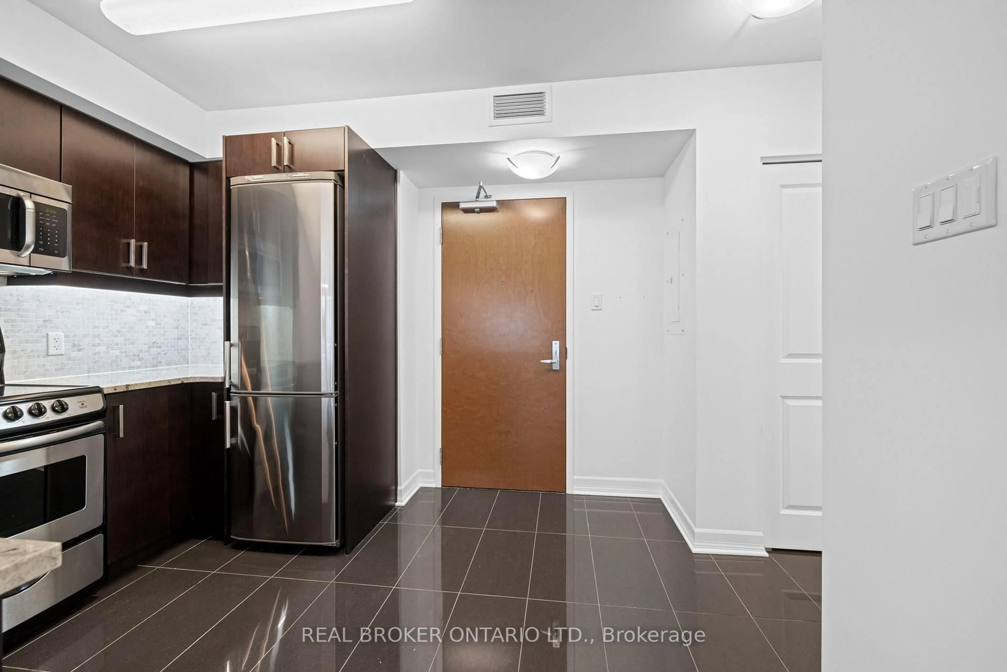 Unknown for 196 Besserer St #407, Ottawa Ontario K1N 0B6