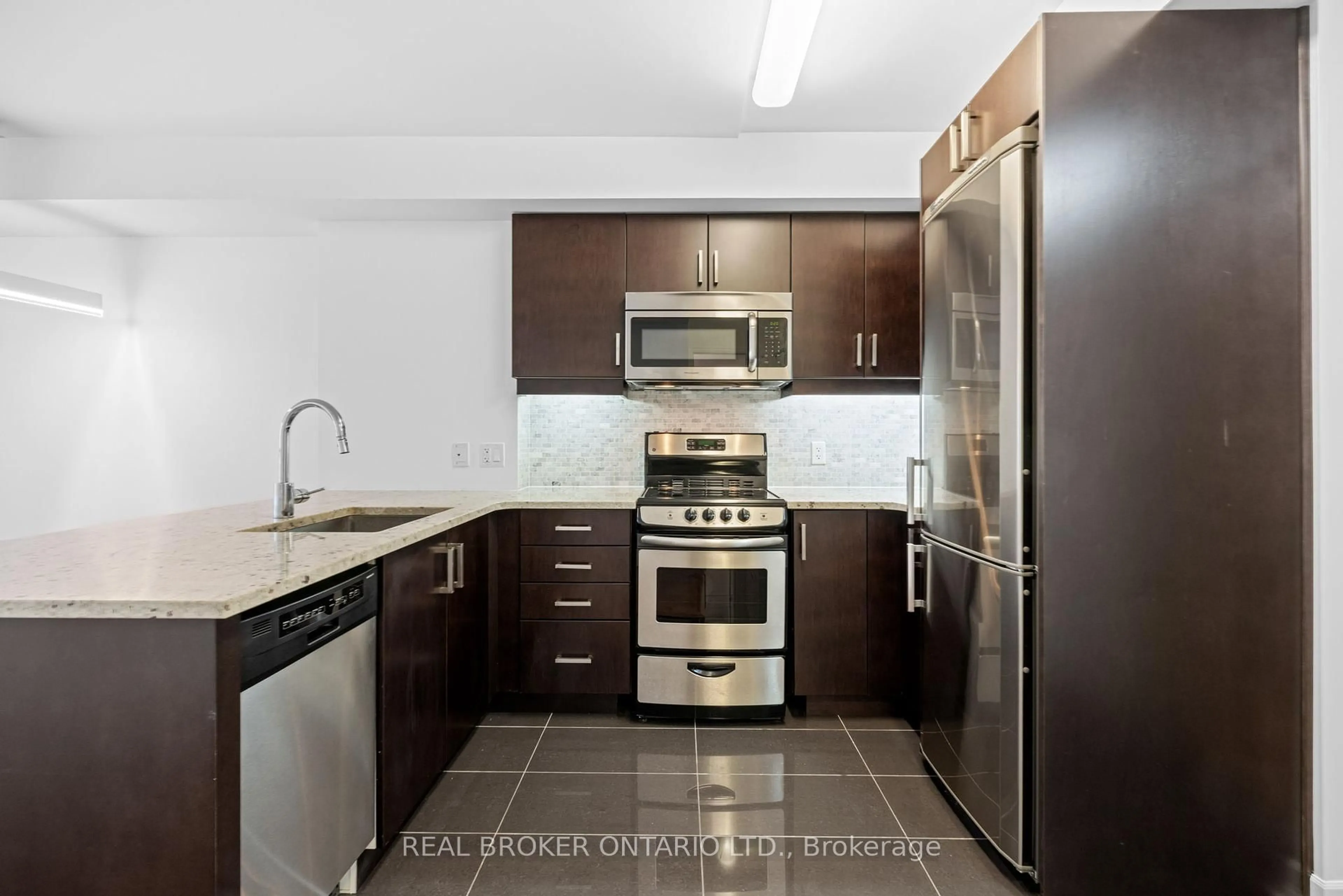 Standard kitchen, unknown for 196 Besserer St #407, Ottawa Ontario K1N 0B6