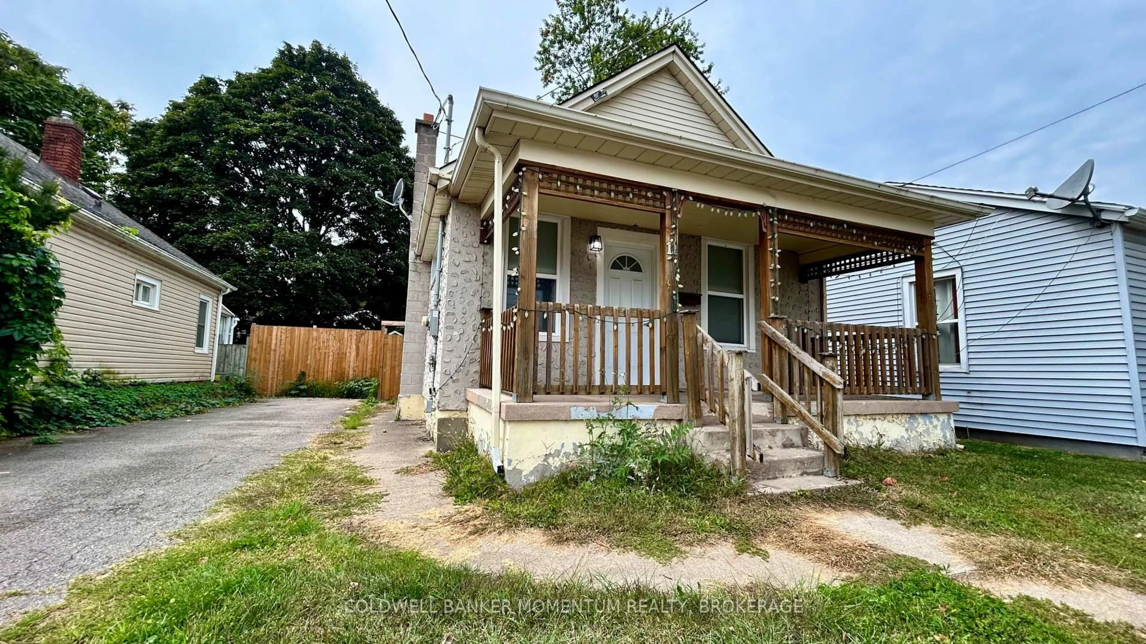 Unknown for 11 Greenlaw Pl, St. Catharines Ontario L2R 4S5