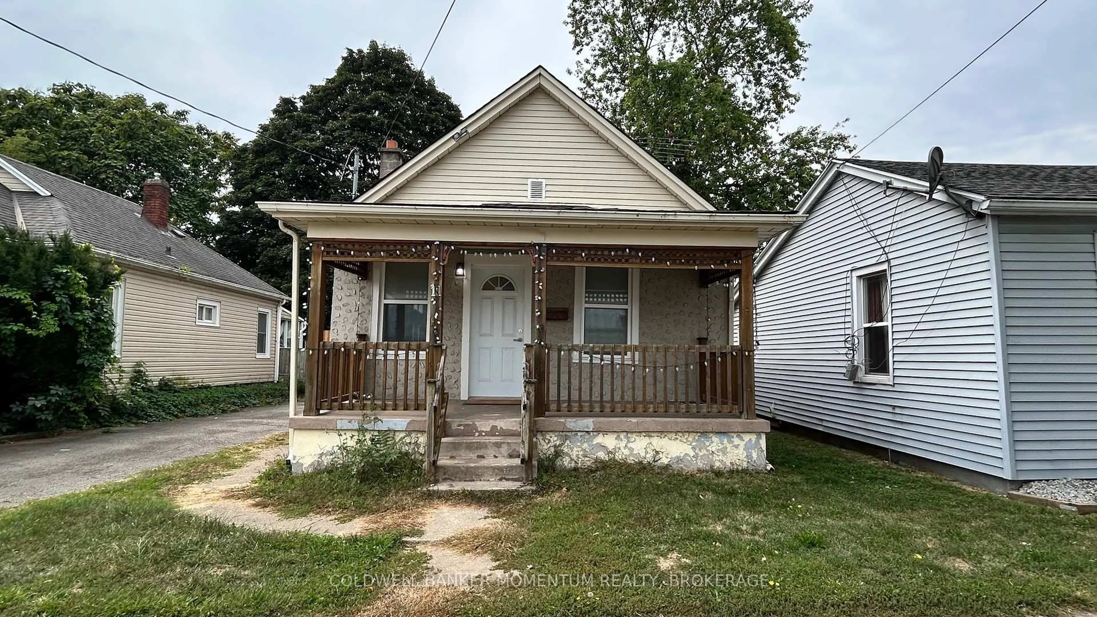 Unknown for 11 Greenlaw Pl, St. Catharines Ontario L2R 4S5