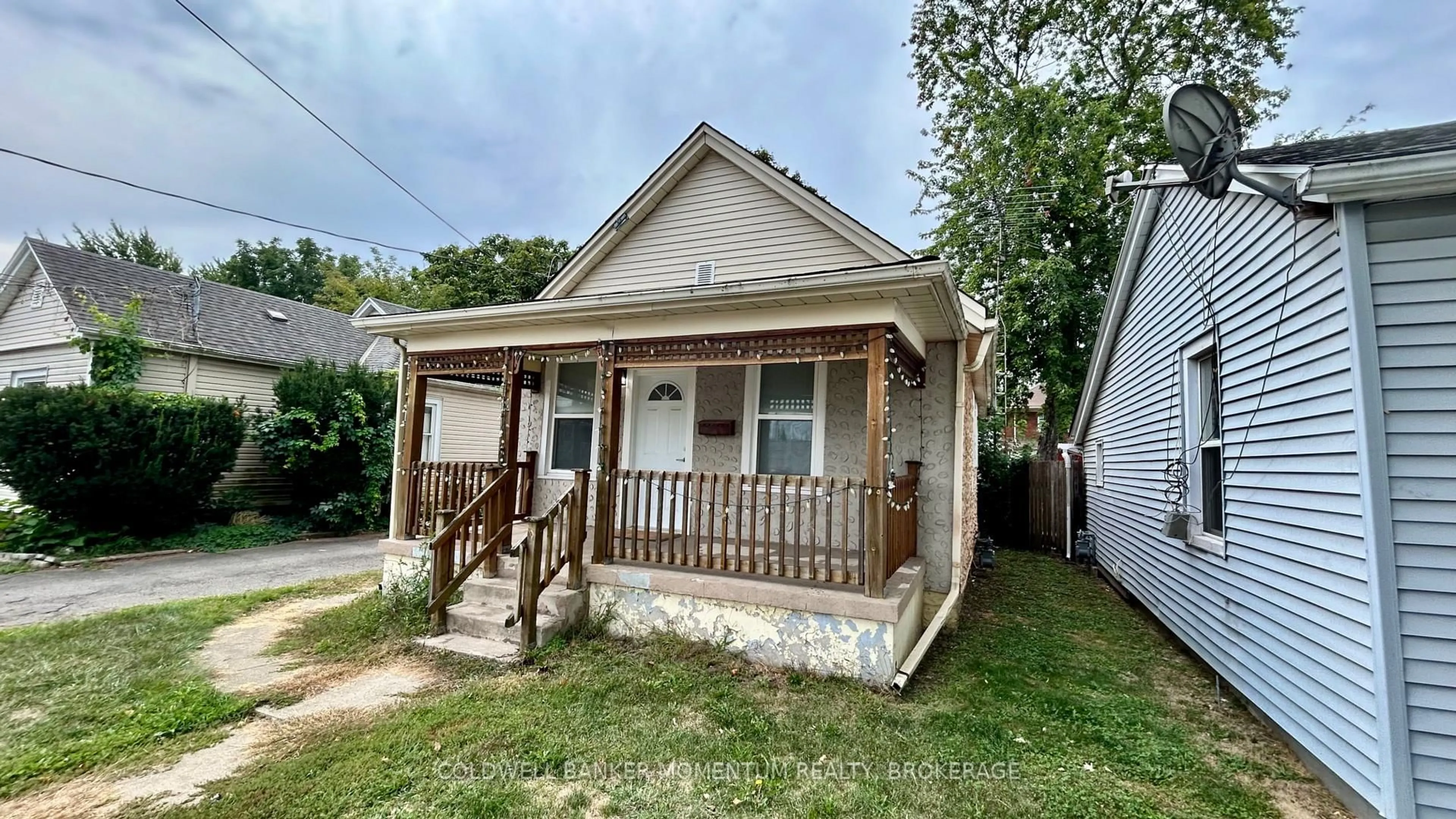 Unknown for 11 Greenlaw Pl, St. Catharines Ontario L2R 4S5