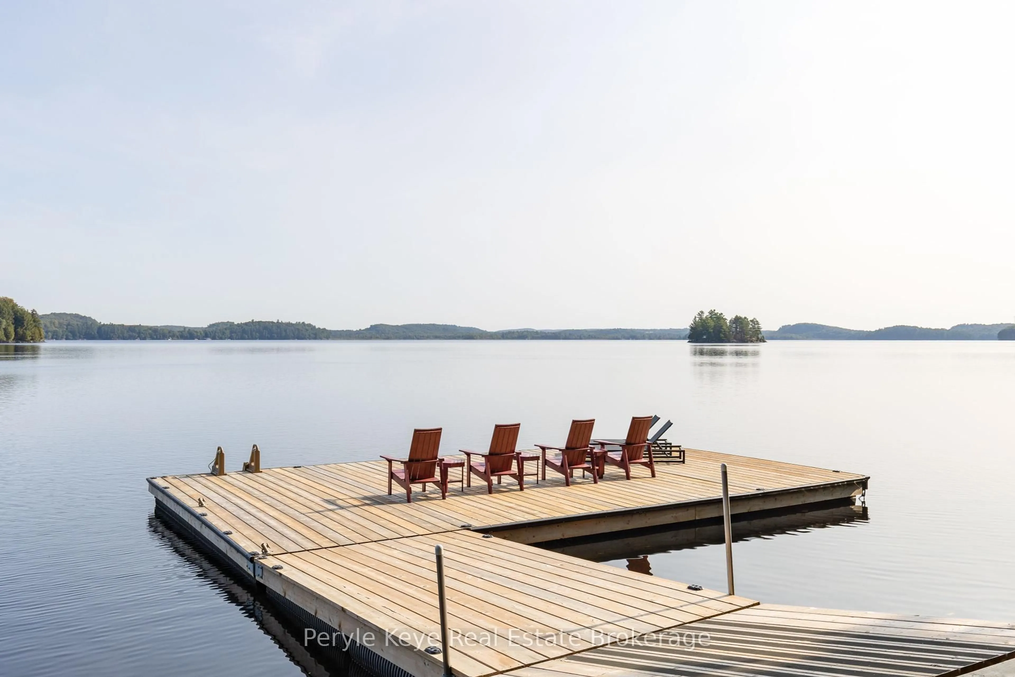 Patio, water/lake/river/ocean view for 86 Claren Cres, Huntsville Ontario P1H 0C3