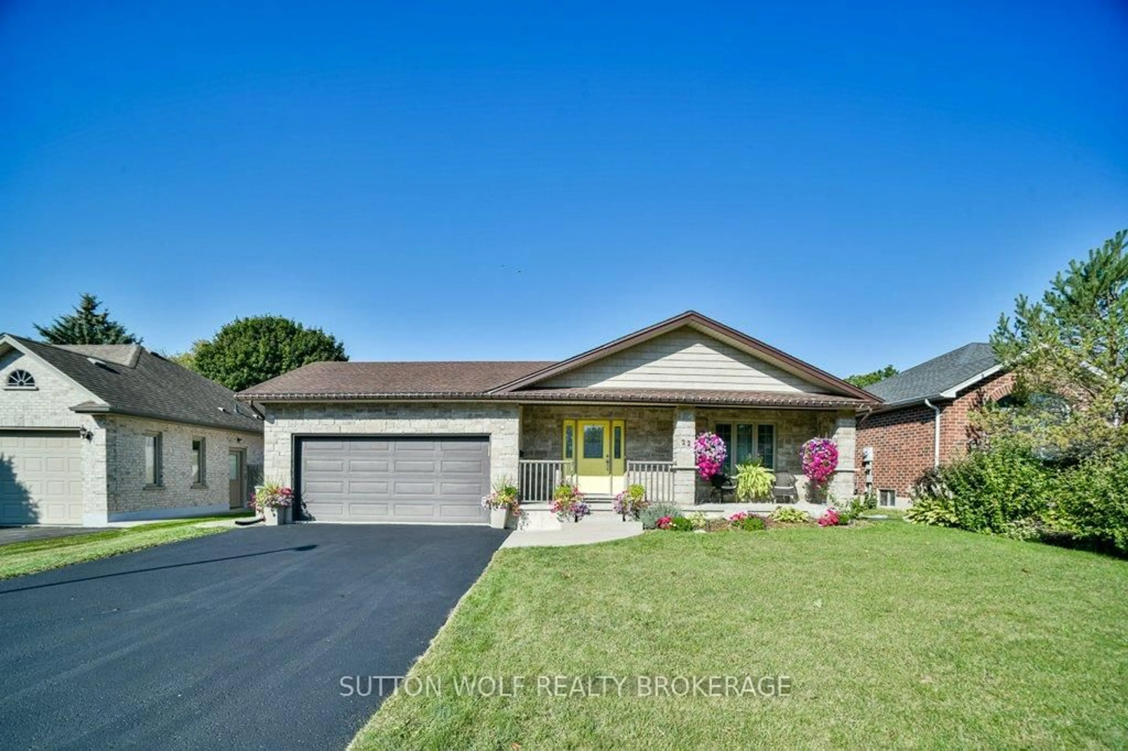 Home with brick exterior material, street for 22 Pittao Pl, Strathroy-Caradoc Ontario N7G 4E7