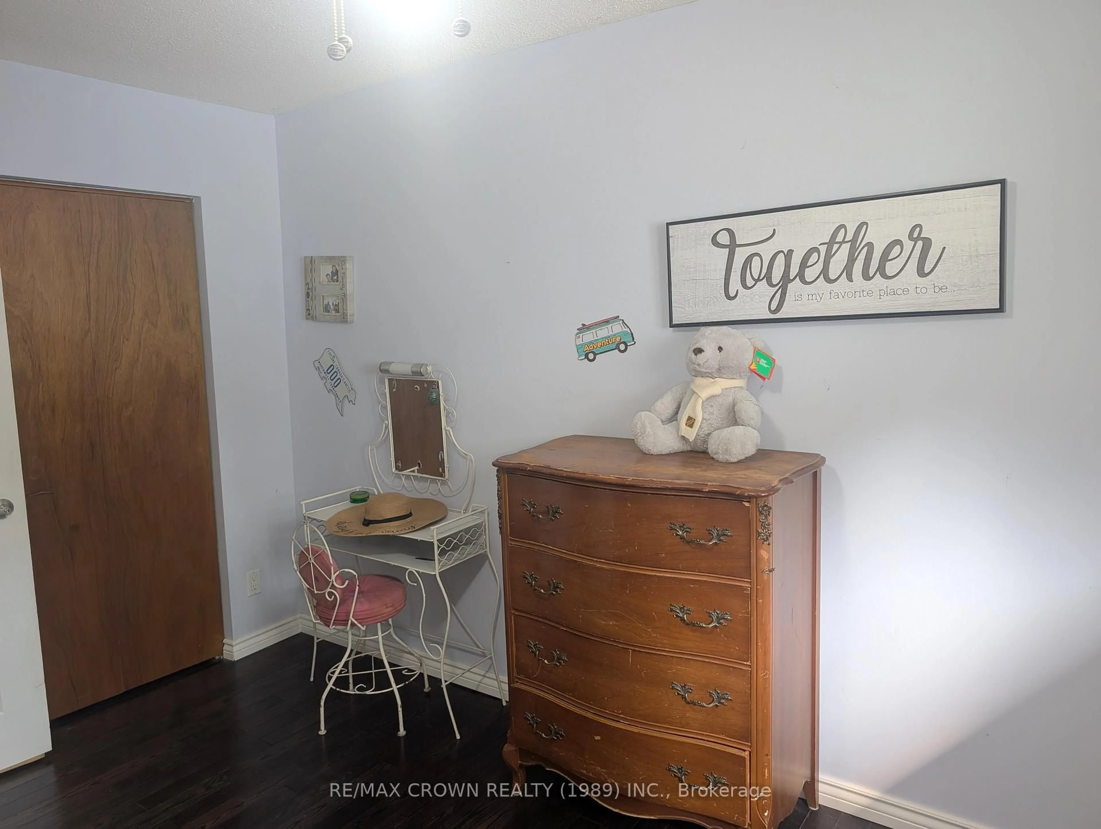 A pic of a room for 526 Wallace Rd, North Bay Ontario P1A 3T3