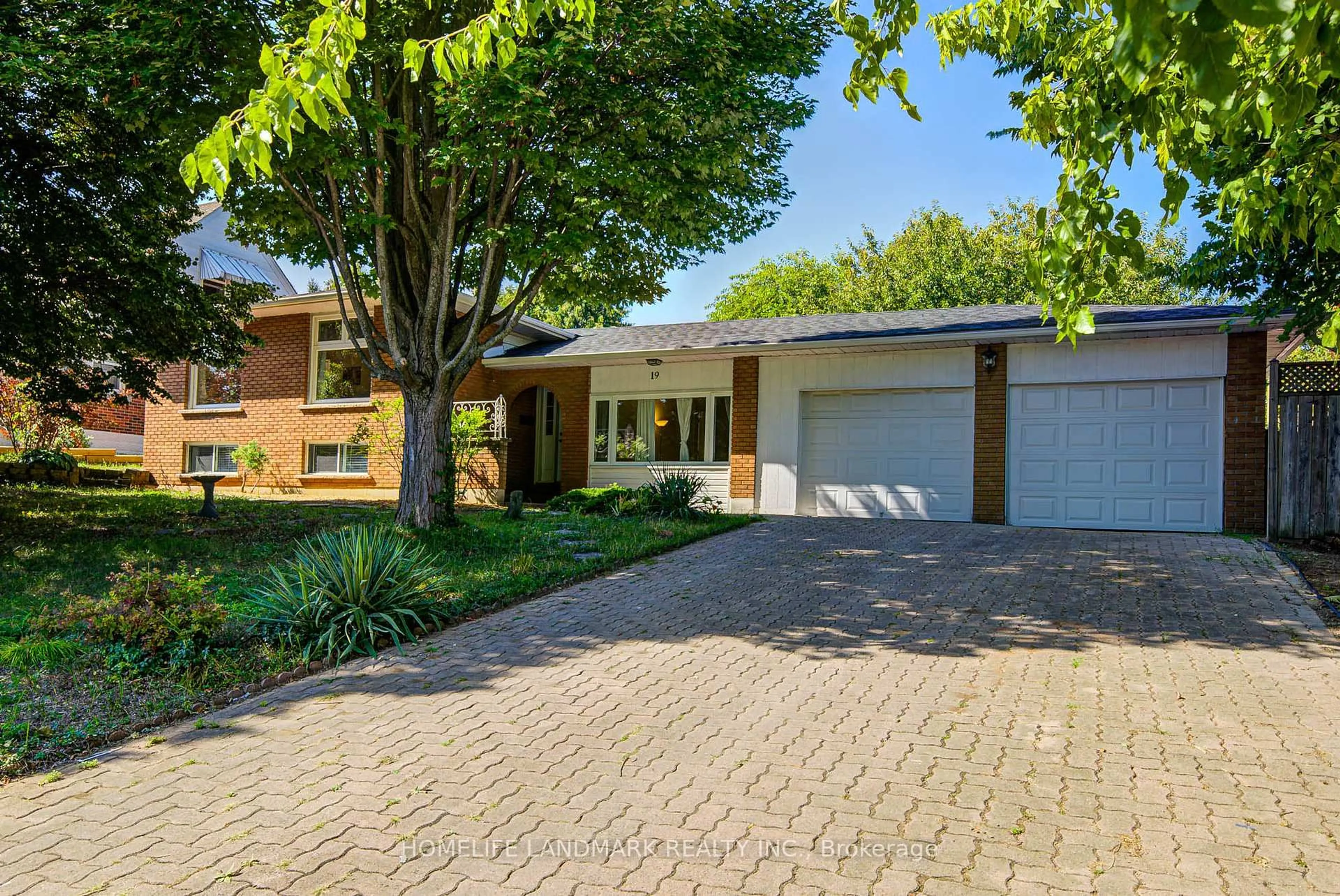 Home with brick exterior material, street for 19 Sheldon St, Hamilton Ontario L9H 4P3