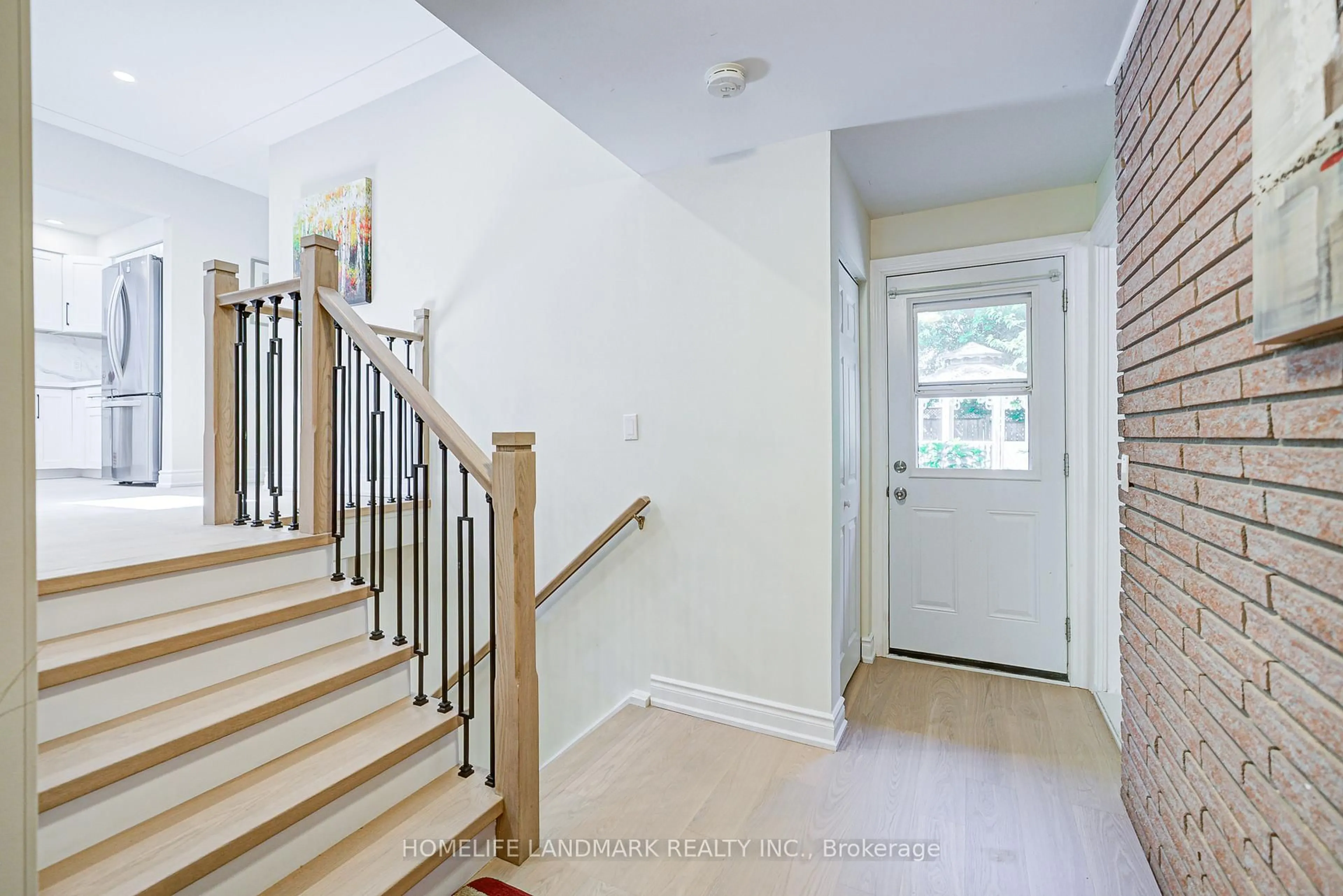 Unknown for 19 Sheldon St, Hamilton Ontario L9H 4P3