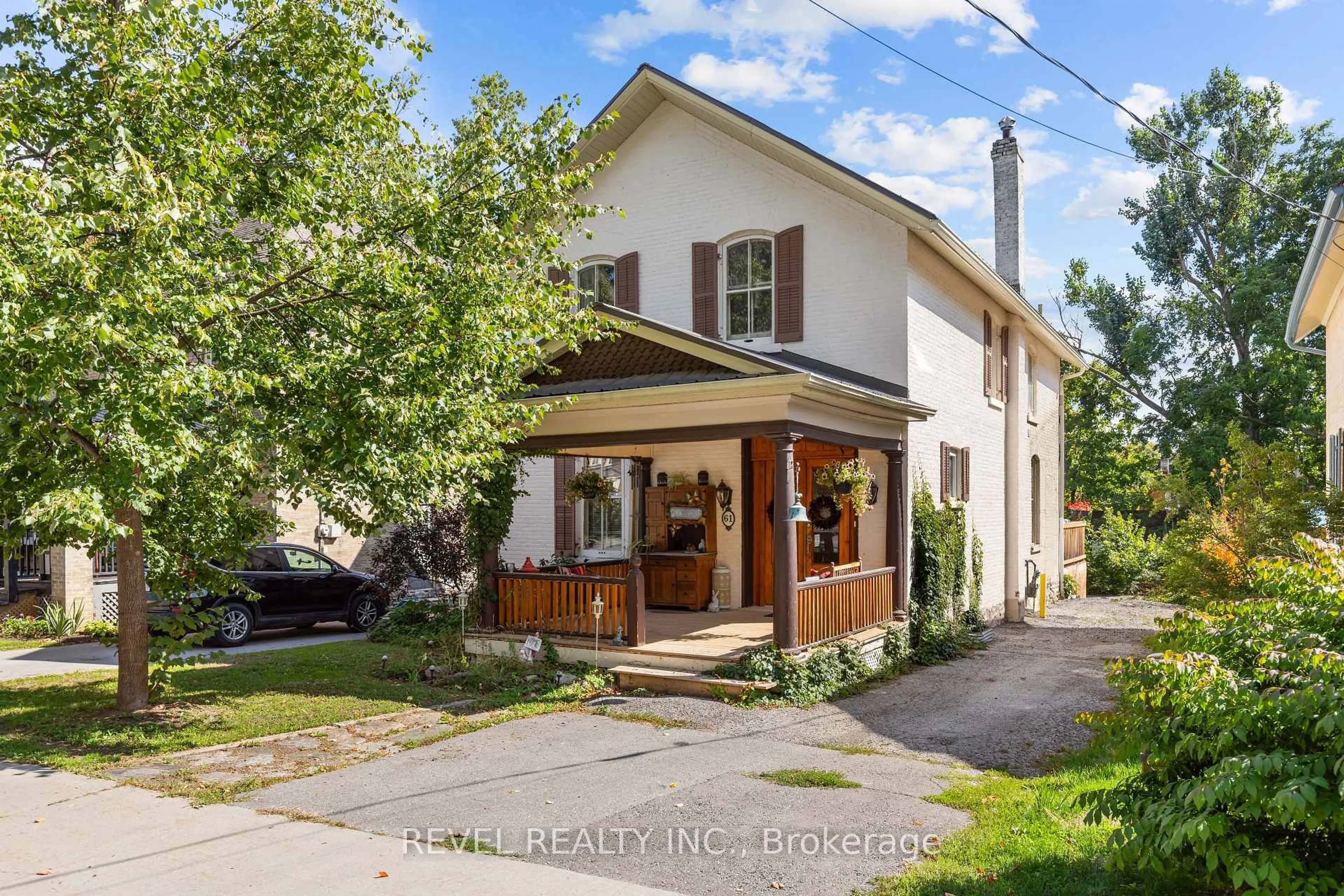 Home with brick exterior material, street for 61 Bond St, Kawartha Lakes Ontario K9V 3R3
