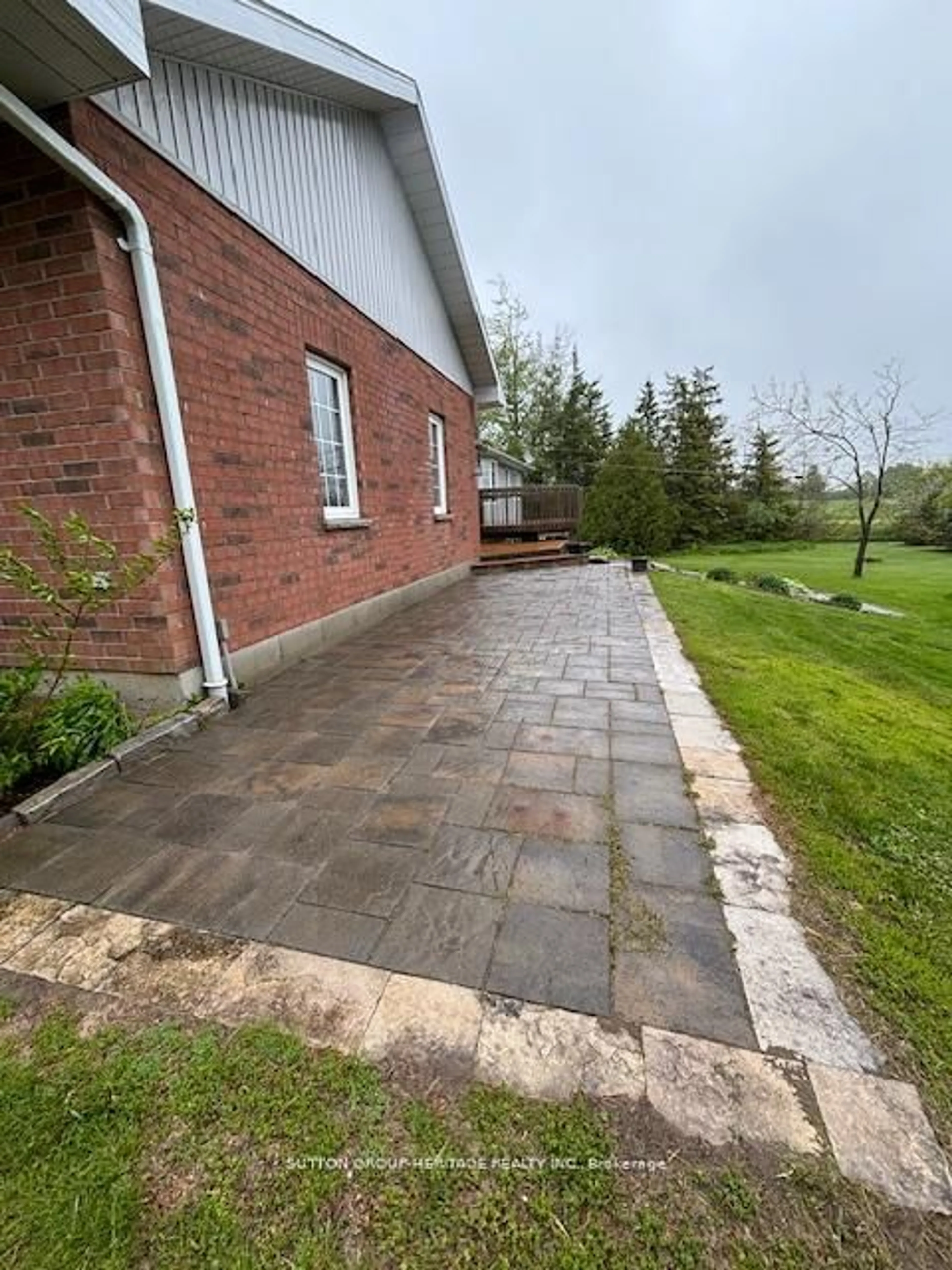 Patio, street for 538 Portage Rd, Kawartha Lakes Ontario K0M 2B0