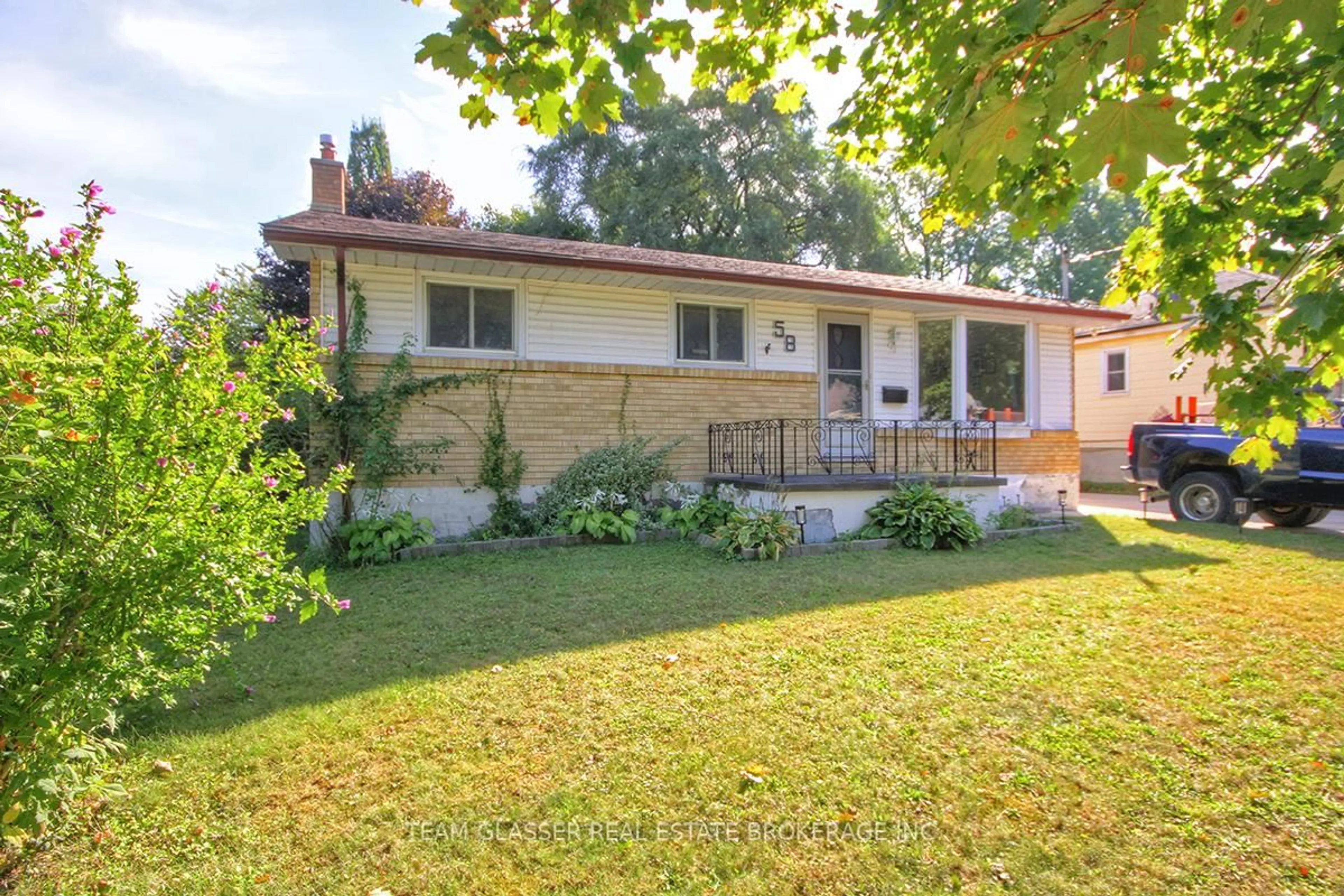 Unknown for 58 STUART St, London East Ontario N5Y 1S3