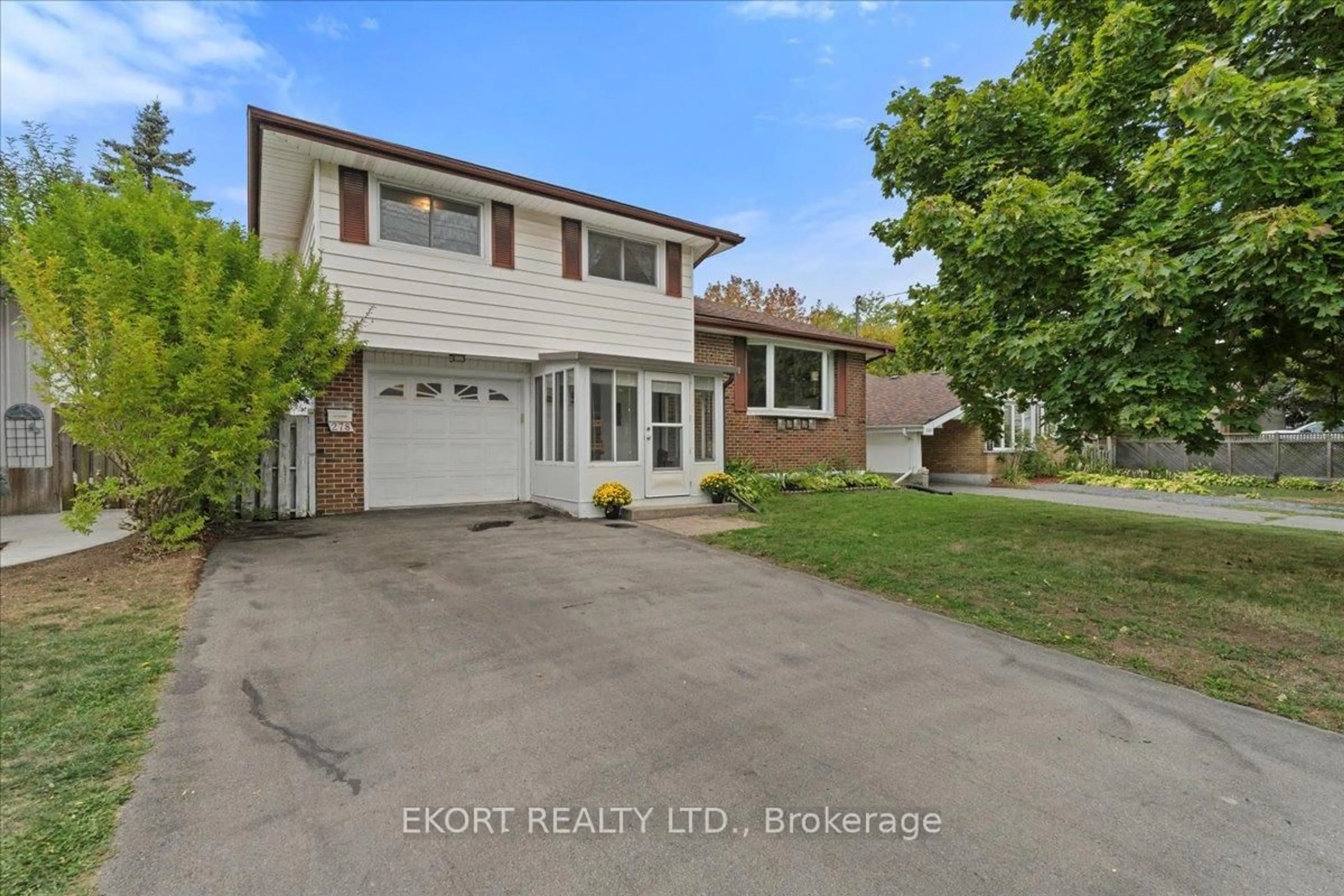 A pic from outside/outdoor area/front of a property/back of a property/a pic from drone, street for 278 Haig Rd, Belleville Ontario K8N 4R2