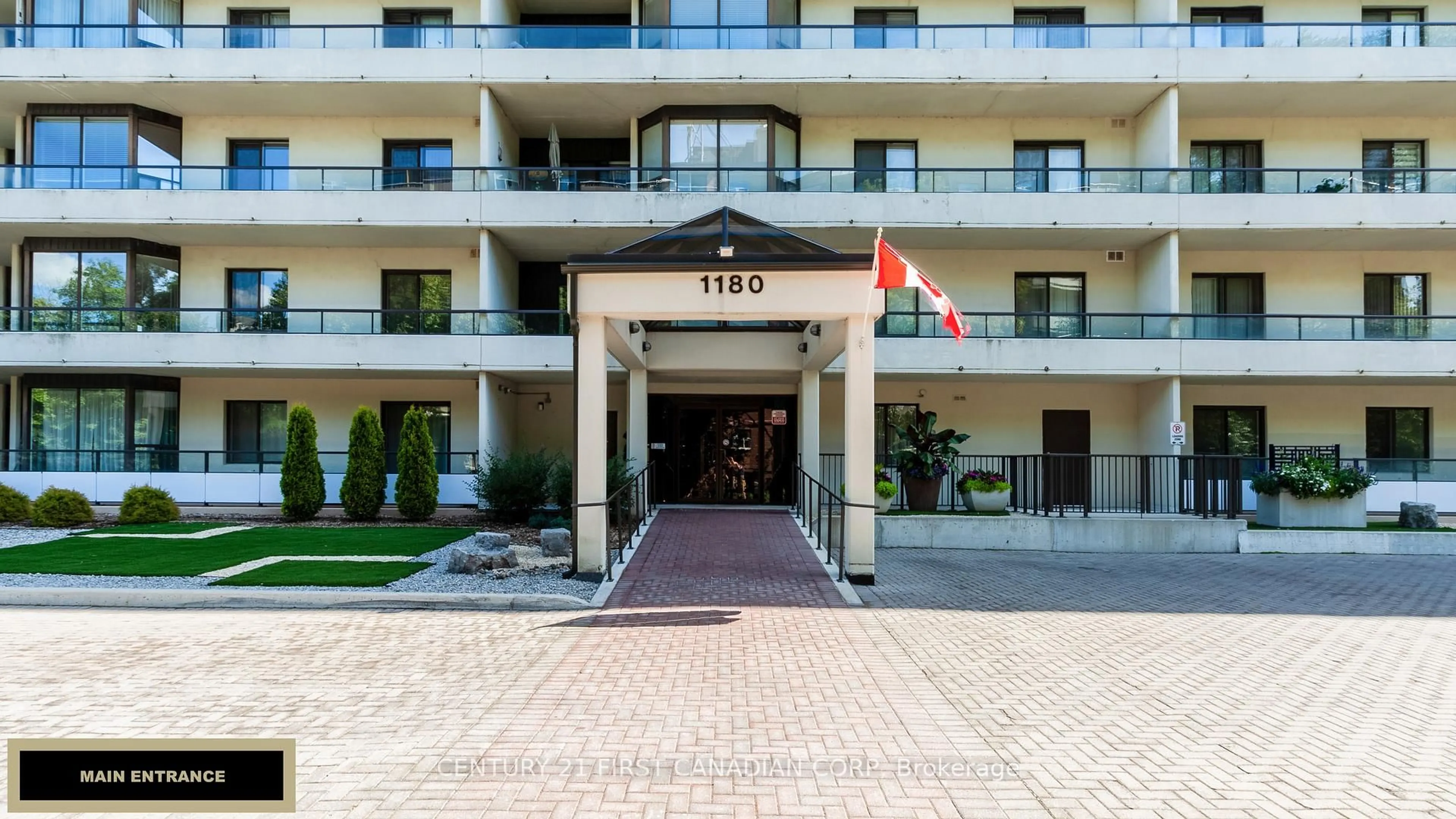 Indoor foyer for 1180 Commissioners Rd #210, London South Ontario N6K 4J2