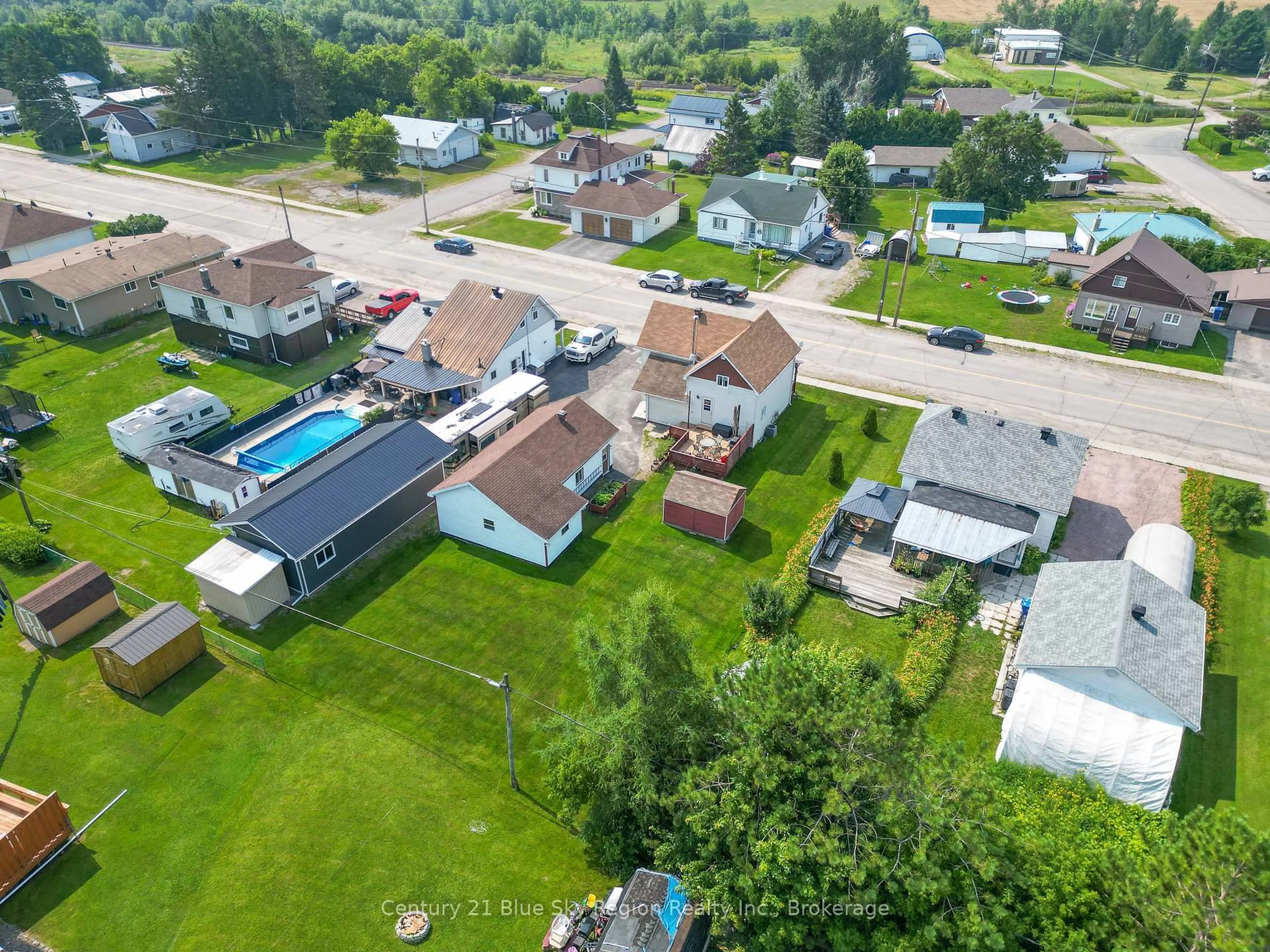 A pic from outside/outdoor area/front of a property/back of a property/a pic from drone, street for 59 Principale St, West Nipissing Ontario P0H 2M0