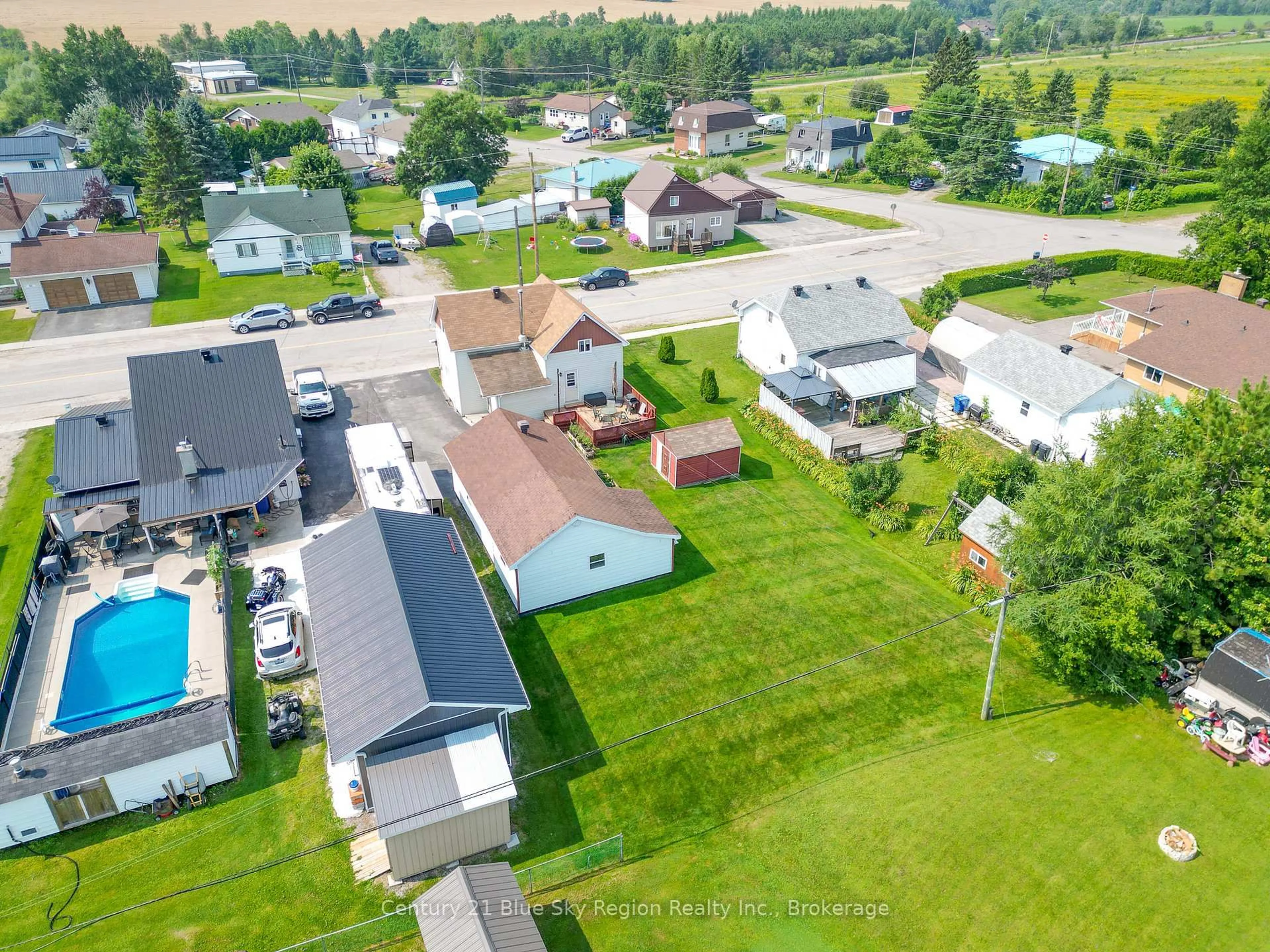 A pic from outside/outdoor area/front of a property/back of a property/a pic from drone, street for 59 Principale St, West Nipissing Ontario P0H 2M0