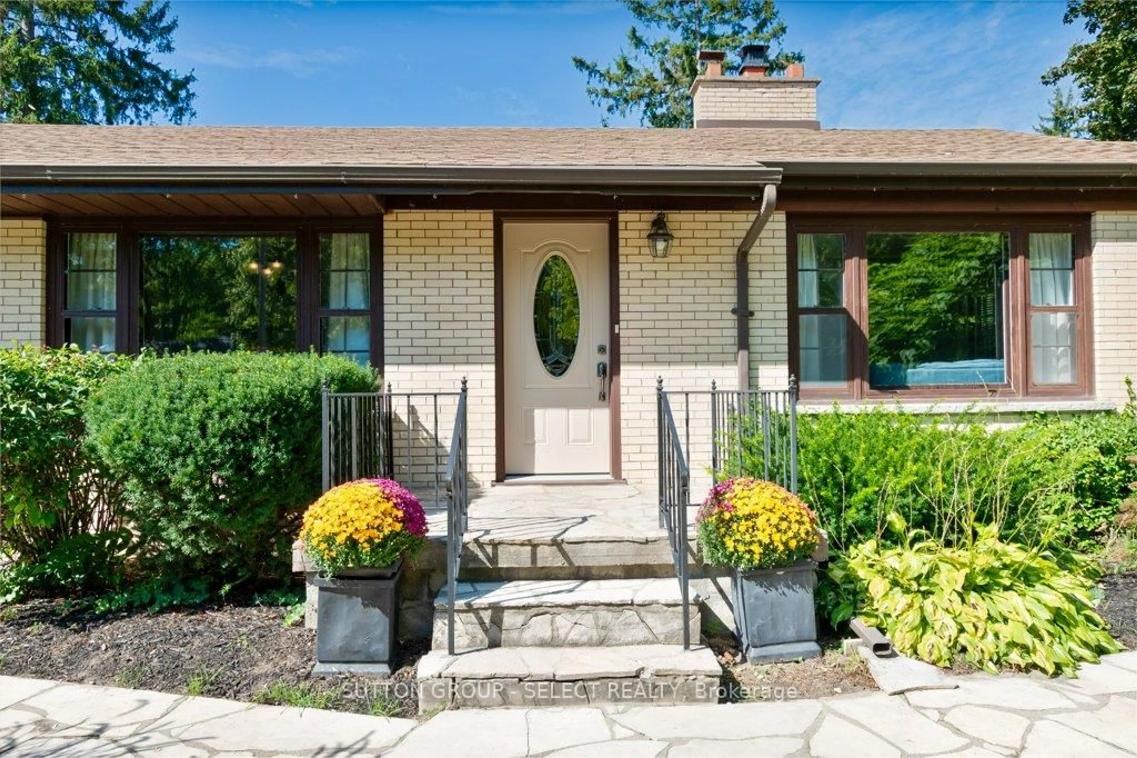 Home with brick exterior material, street for 714 Springbank Dr, London South Ontario N6K 1A3