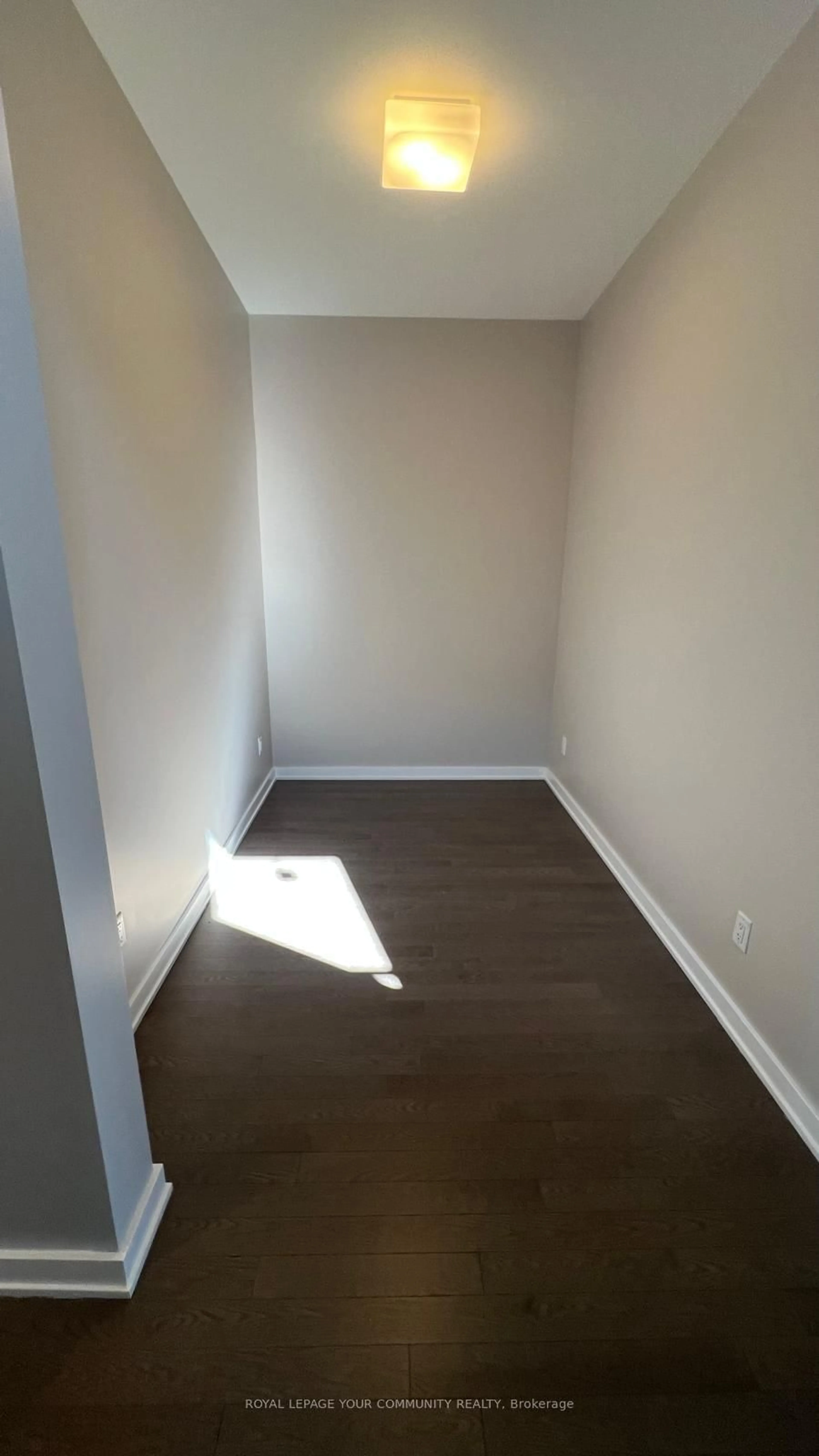 A pic of a room for 172 Shuttleworth Dr, Ottawa Ontario K1T 0S8