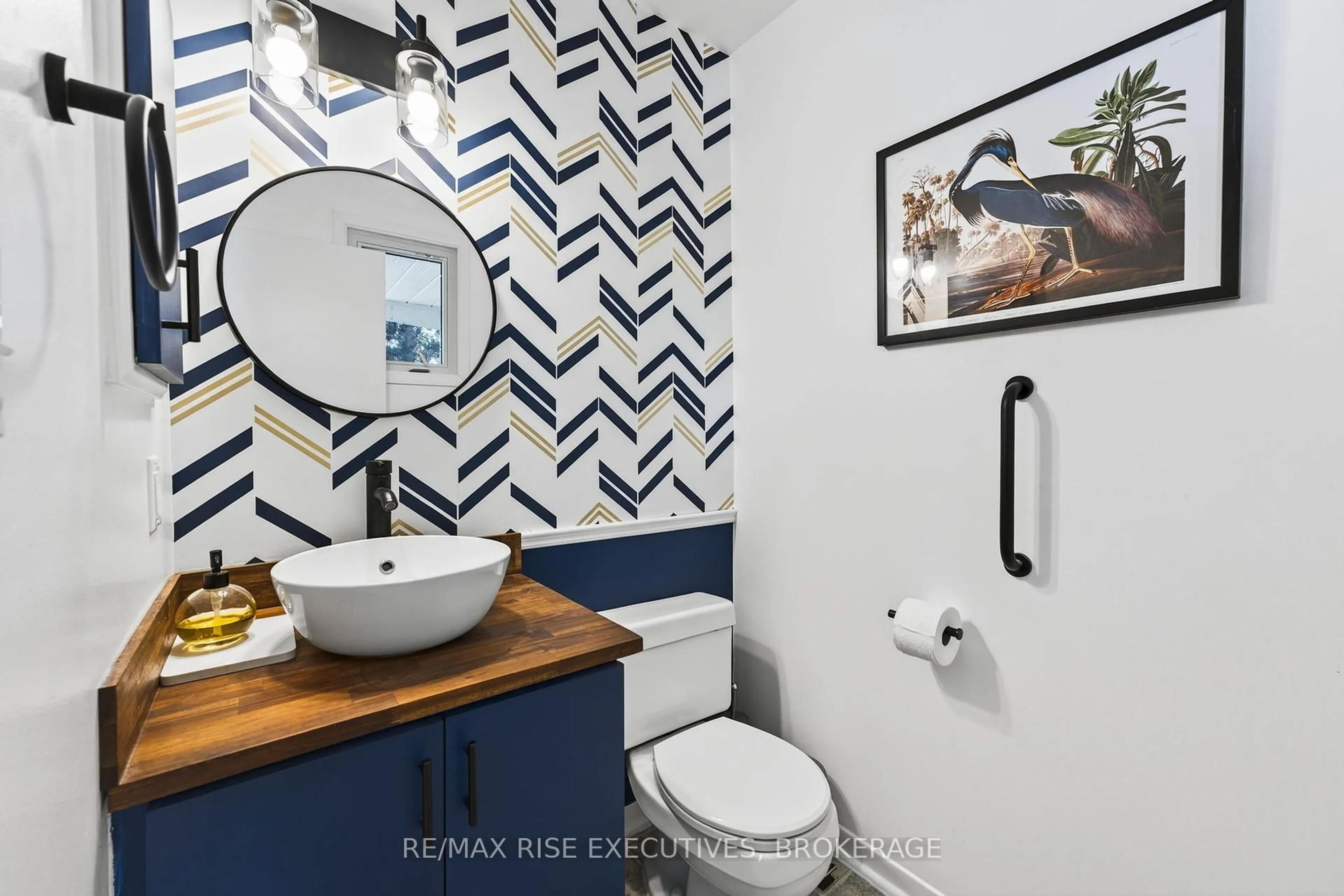 Contemporary bathroom, ceramic/tile floor for 794 Littlestone Cres, Kingston Ontario K7M 8L6