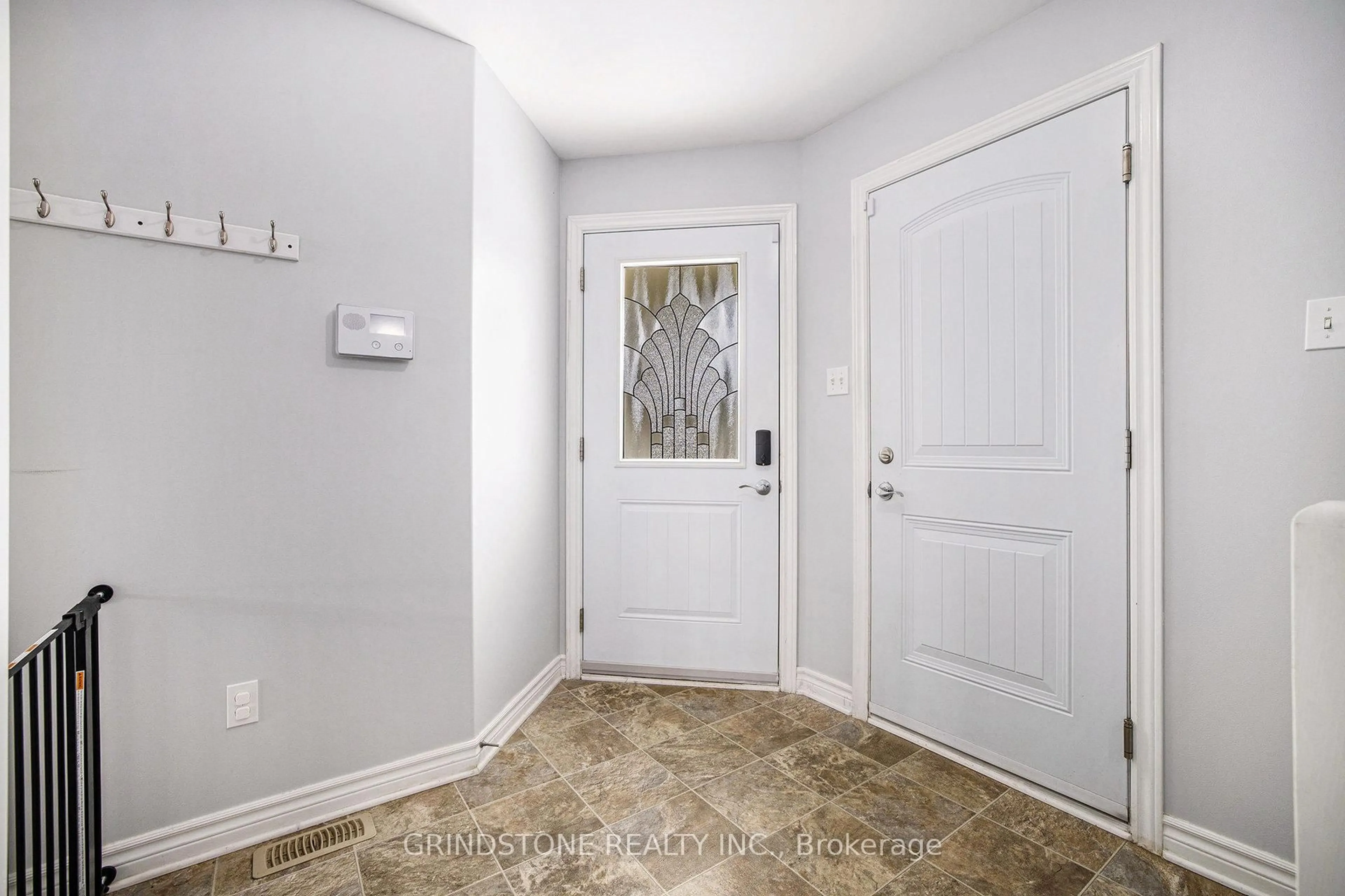 Indoor entryway for 213 Foxden St, Renfrew Ontario K7V 0A1
