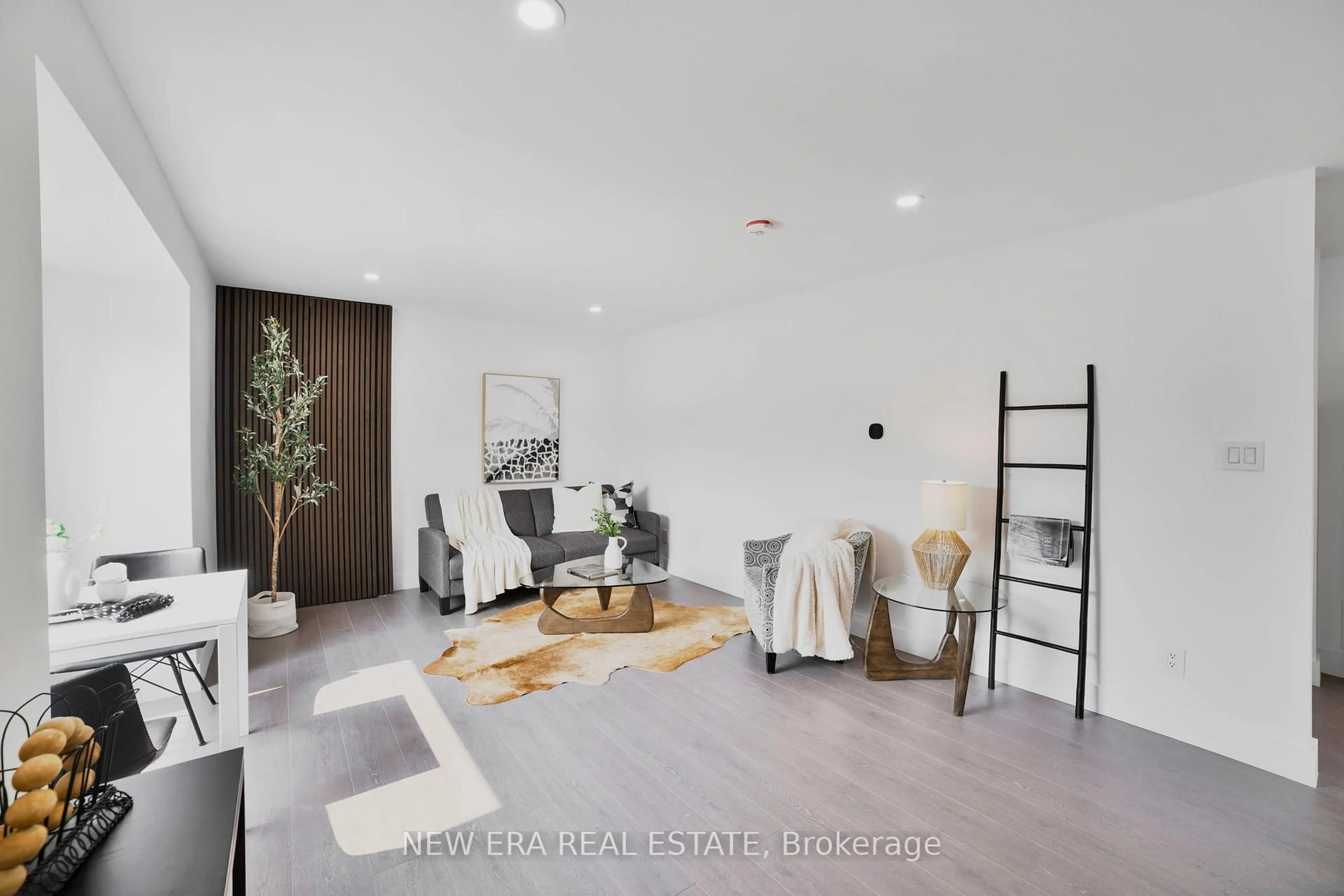 Unknown for 784 Upper Gage Dr, Hamilton Ontario L8V 4K4
