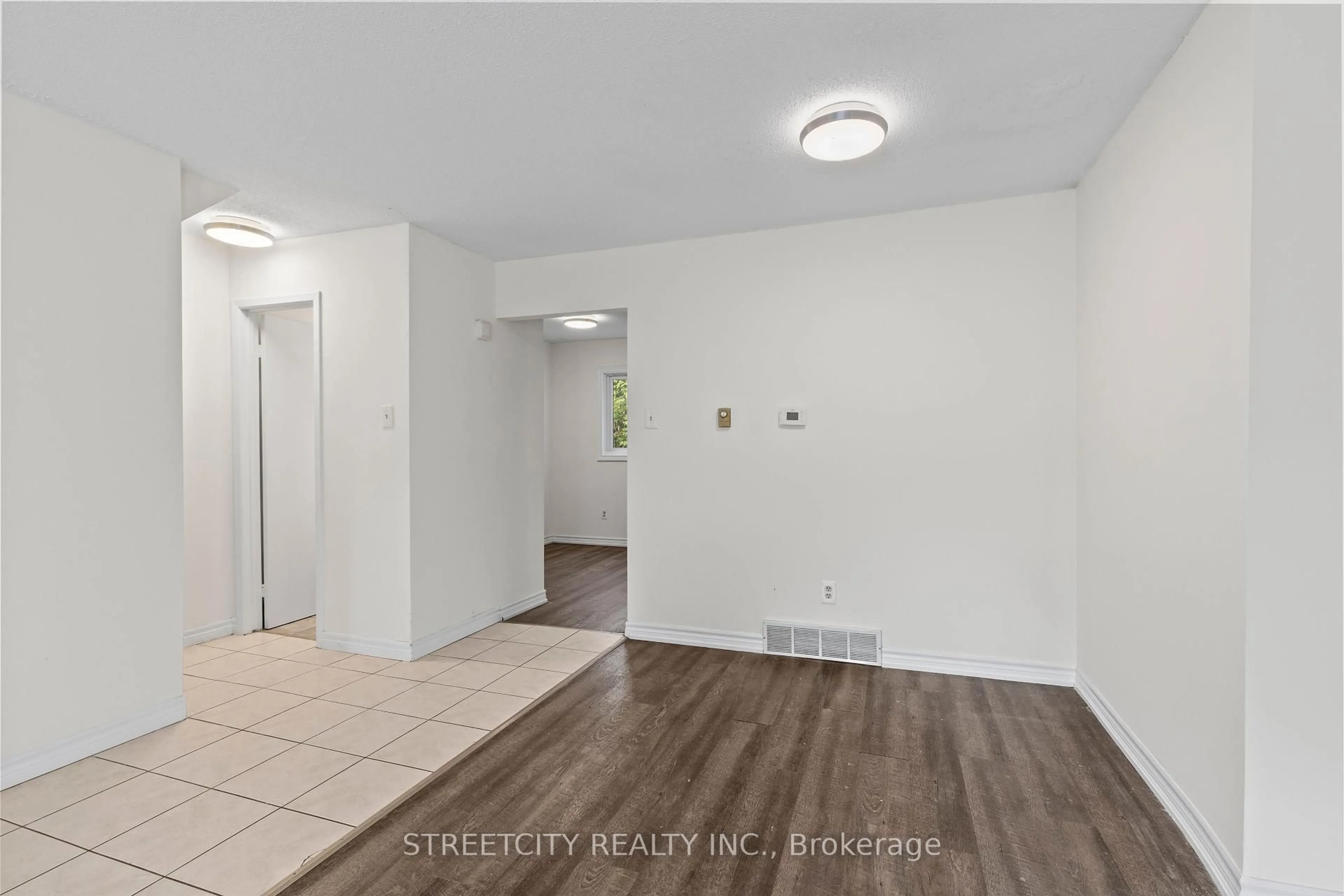 A pic of a room for 577 Third St #36, London East Ontario N5V 4B9
