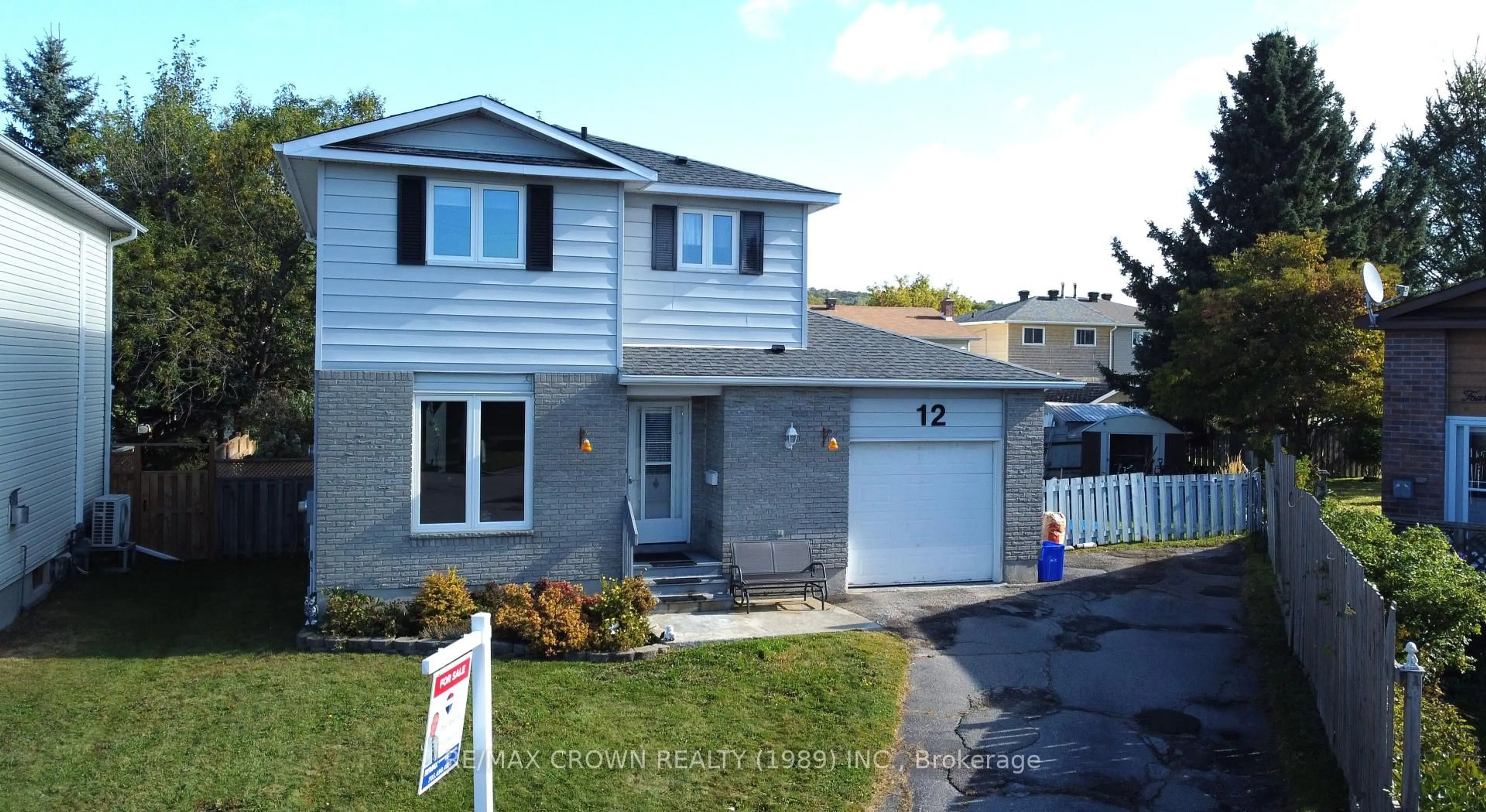 Home with vinyl exterior material, street for 12 Cypress Crt, North Bay Ontario P1B 9G9
