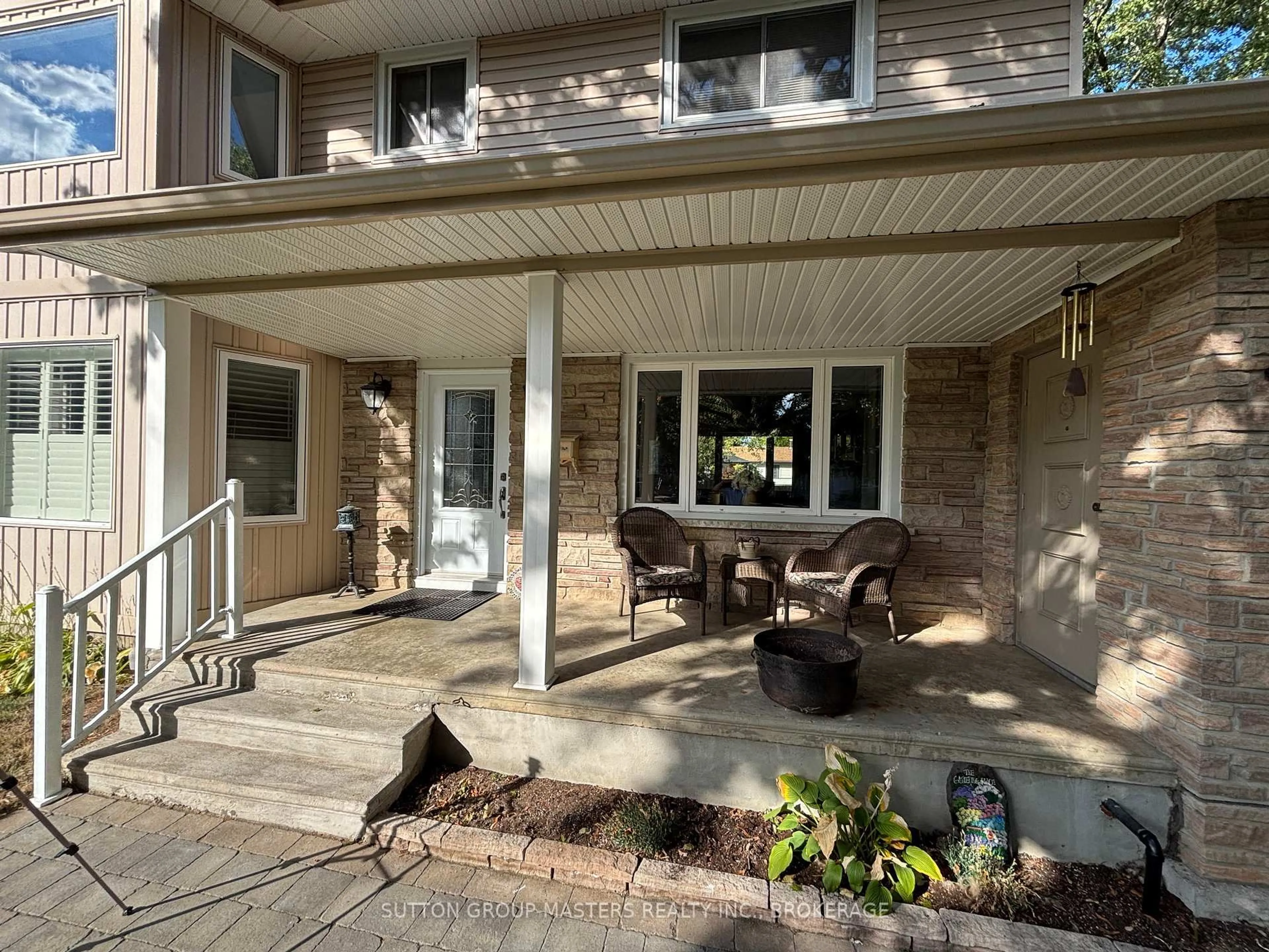 Patio, unknown for 846 Kilburn St, Kingston Ontario K7M 6A9