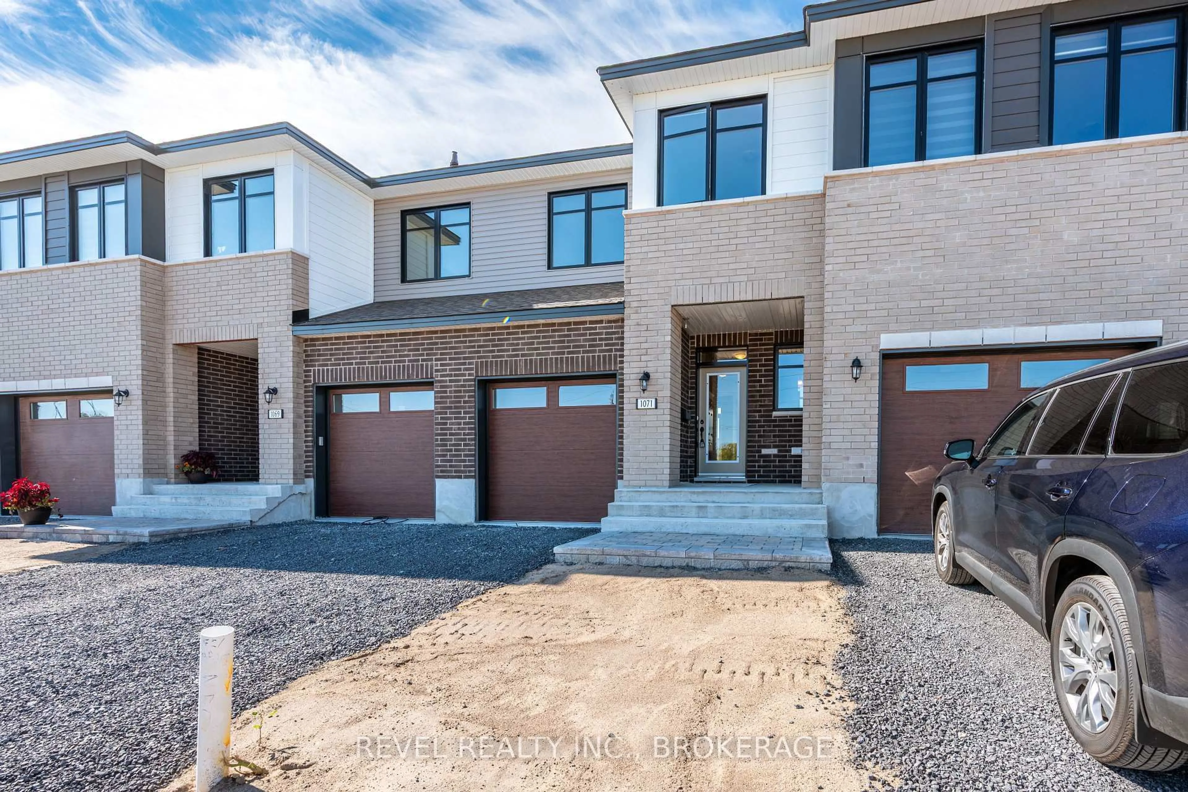 Home with brick exterior material, street for 1071 Barrow Ave, Kingston Ontario K7M 0G5