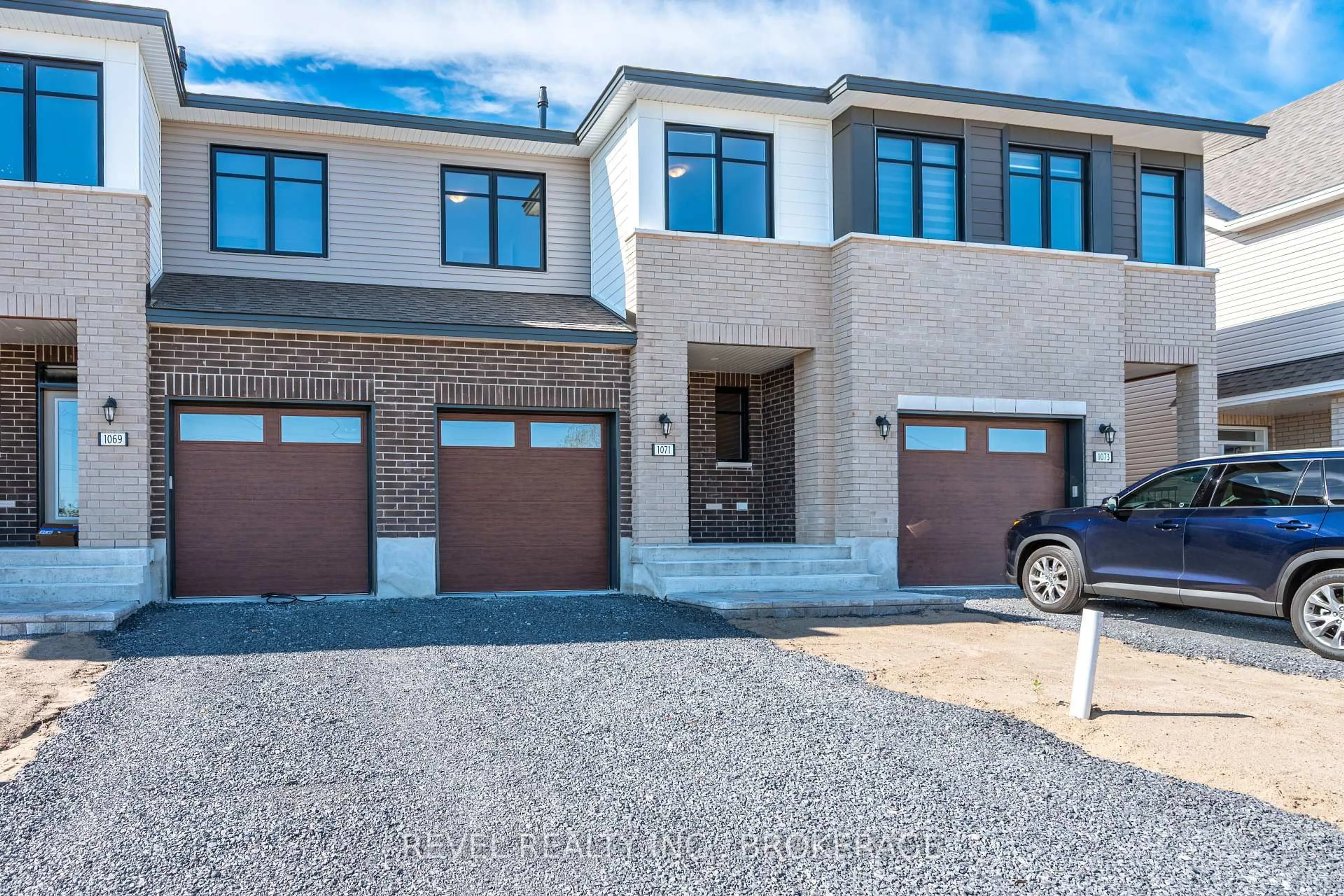 Home with brick exterior material, street for 1071 Barrow Ave, Kingston Ontario K7M 0G5