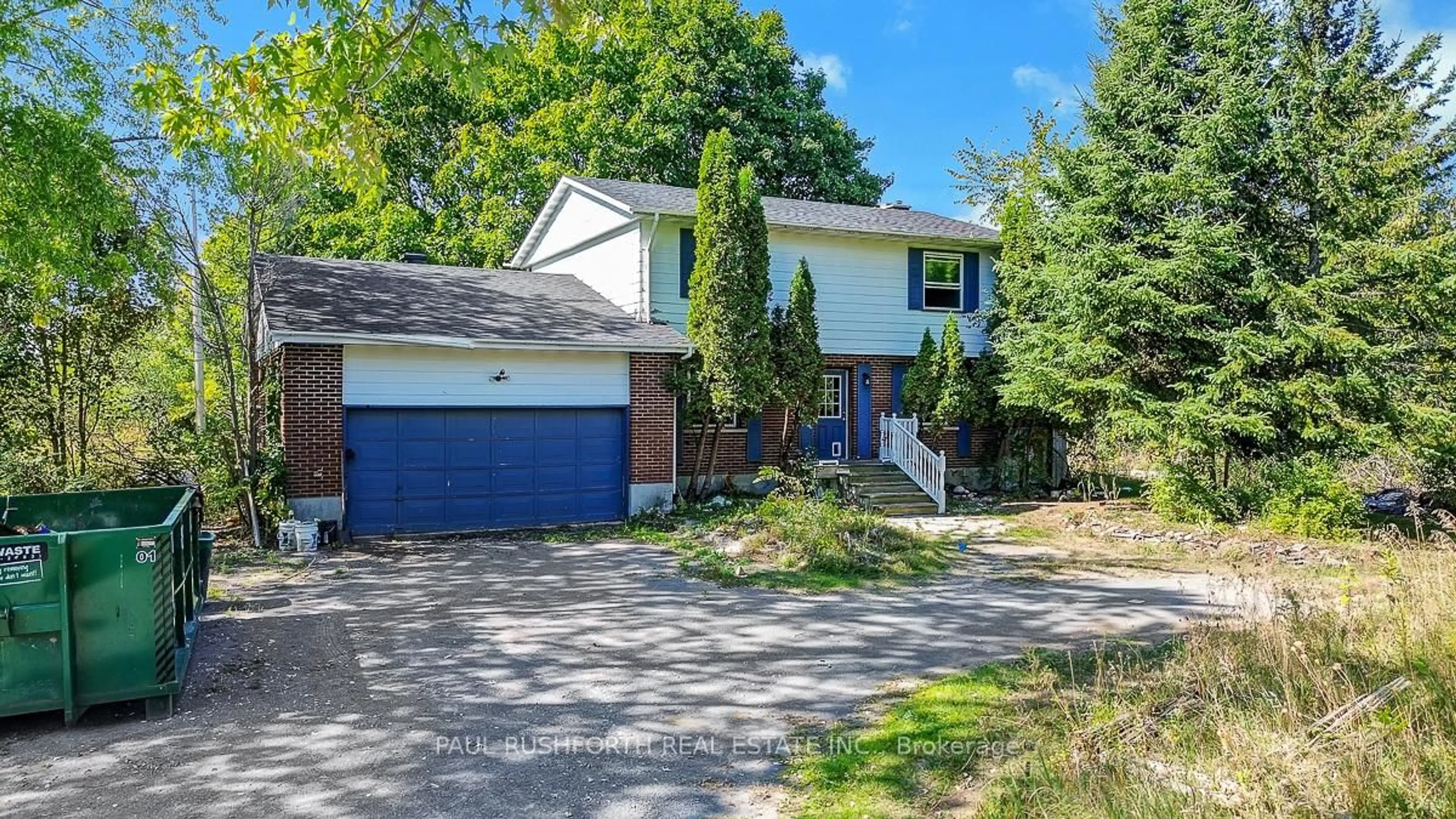 A pic from outside/outdoor area/front of a property/back of a property/a pic from drone, street for 1195 Howie Rd, Carp Ontario K0A 1L0