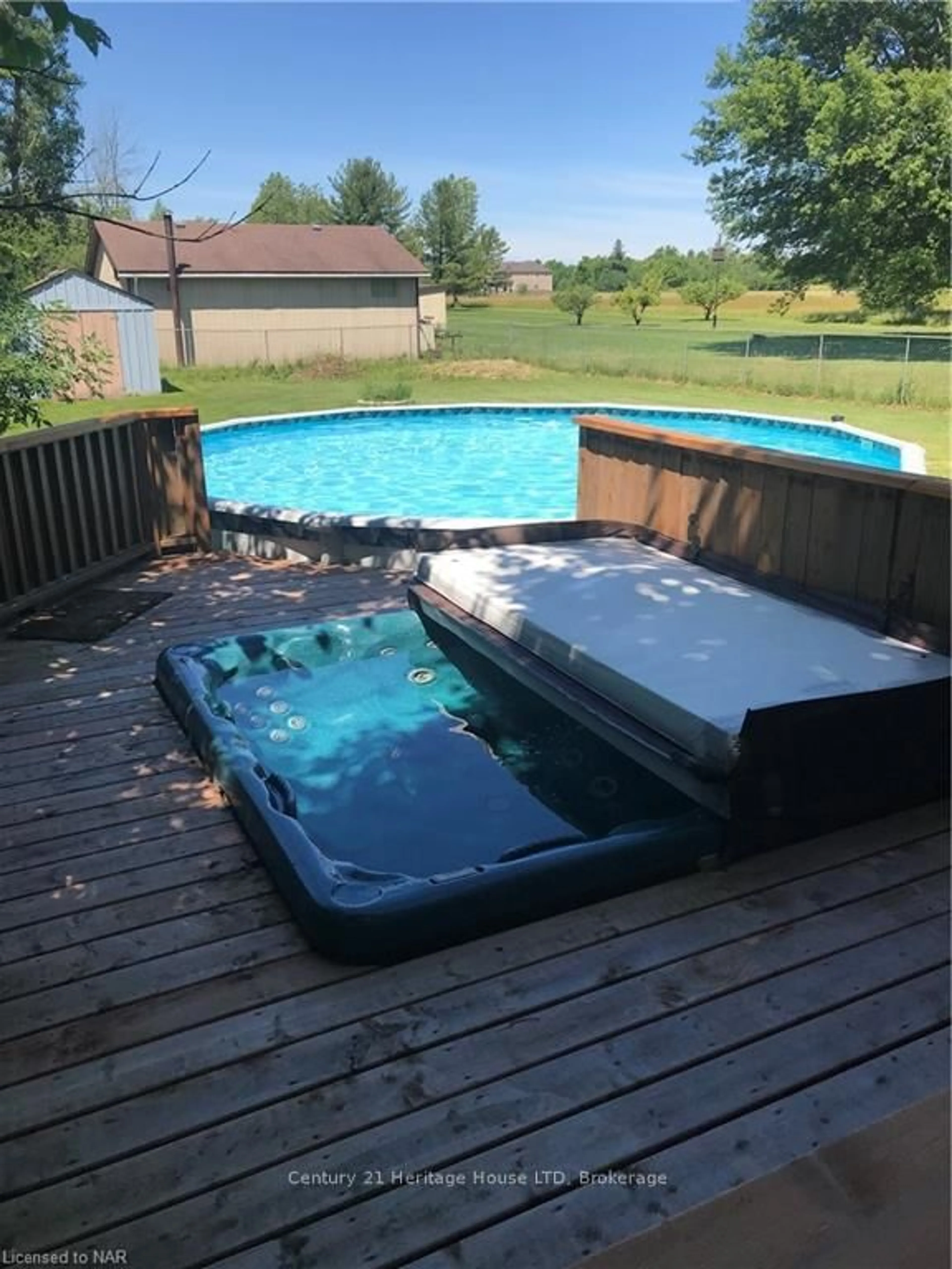Pool for 1193 Pettit Rd, Fort Erie Ontario L2A 5A4