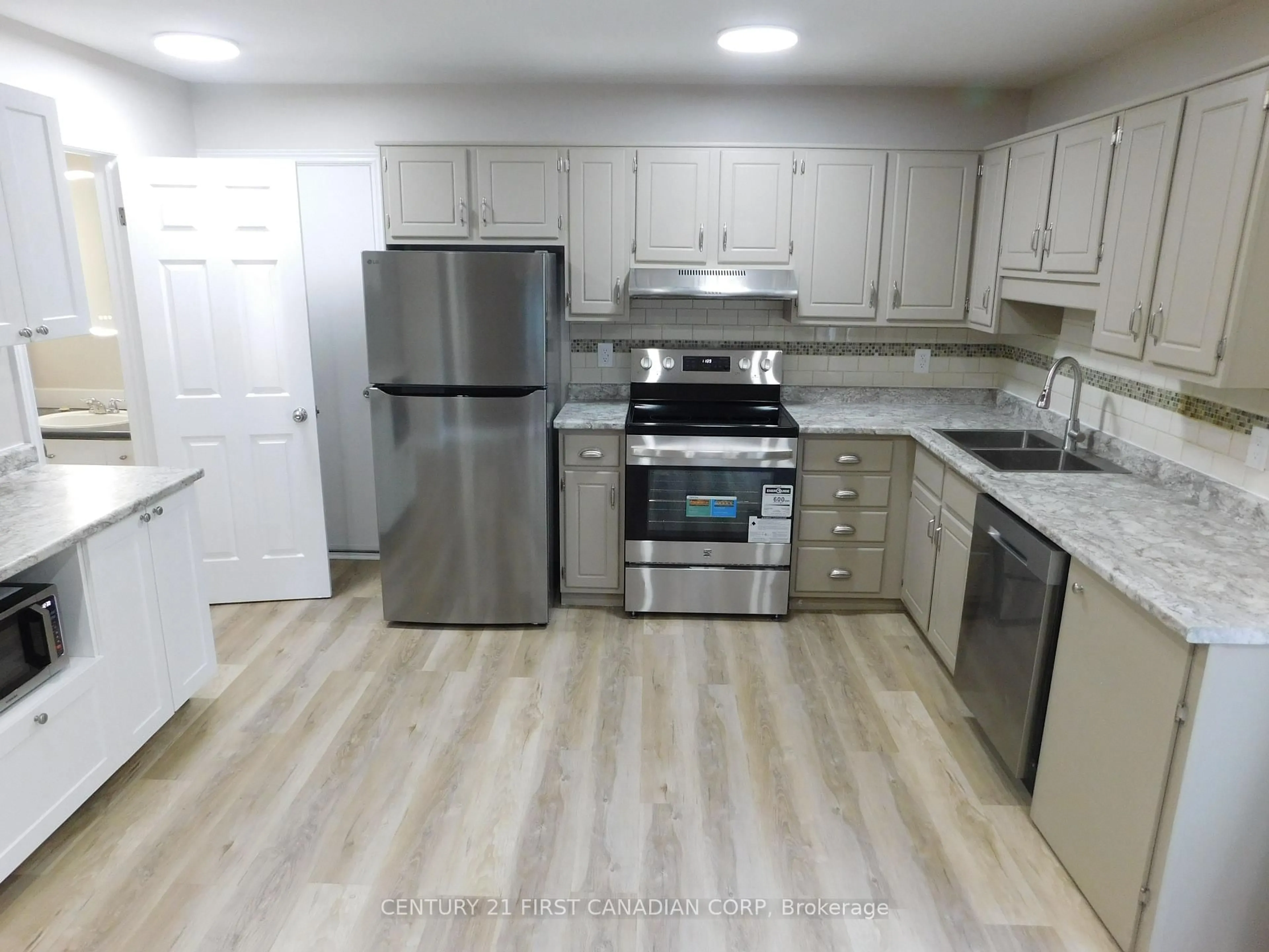 Standard kitchen, unknown for 1160 Limberlost Rd, London North Ontario N6G 3A5