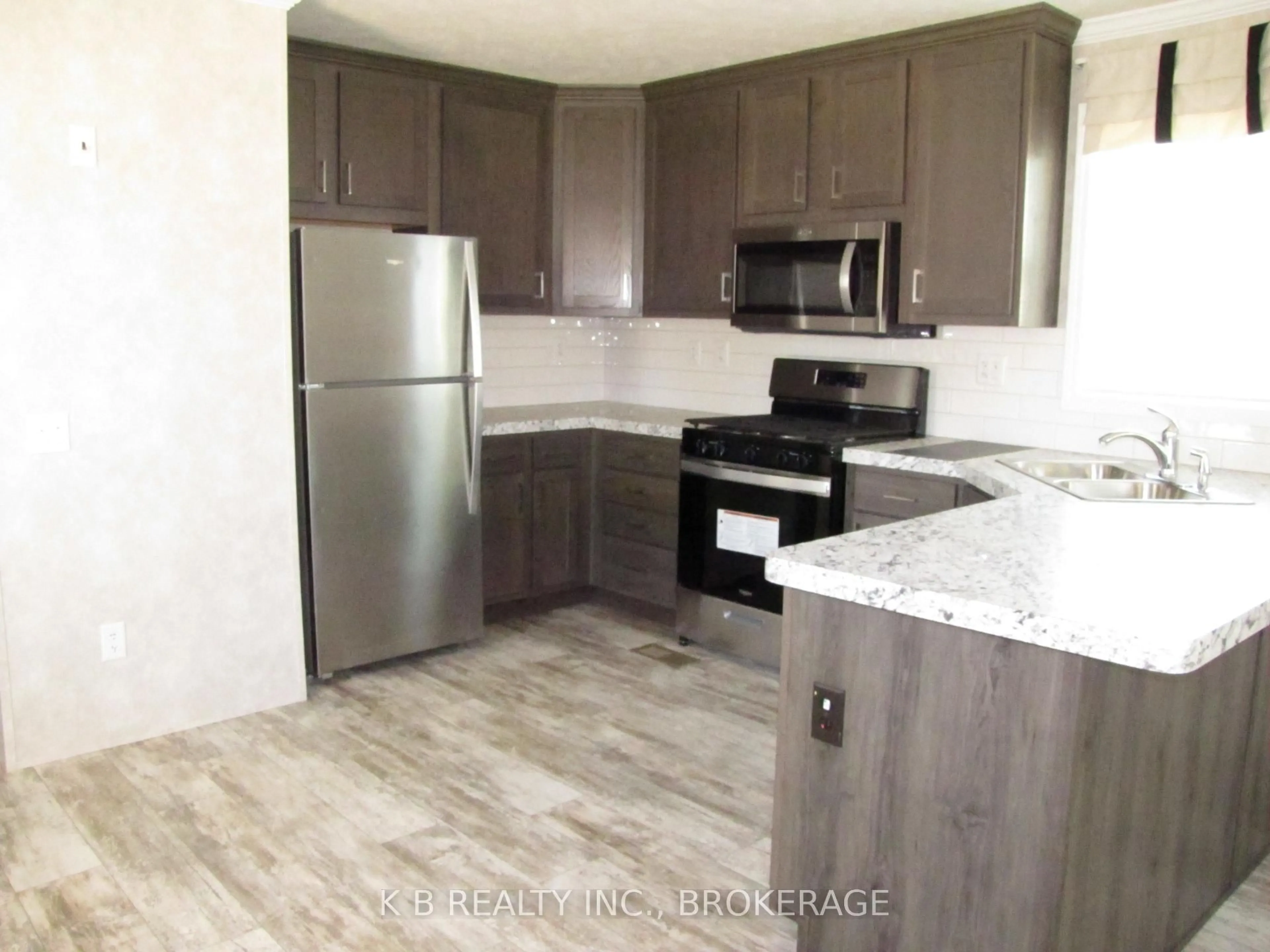 Standard kitchen, unknown for 1 Parkington Pl, Kingston Ontario K7K 5C7