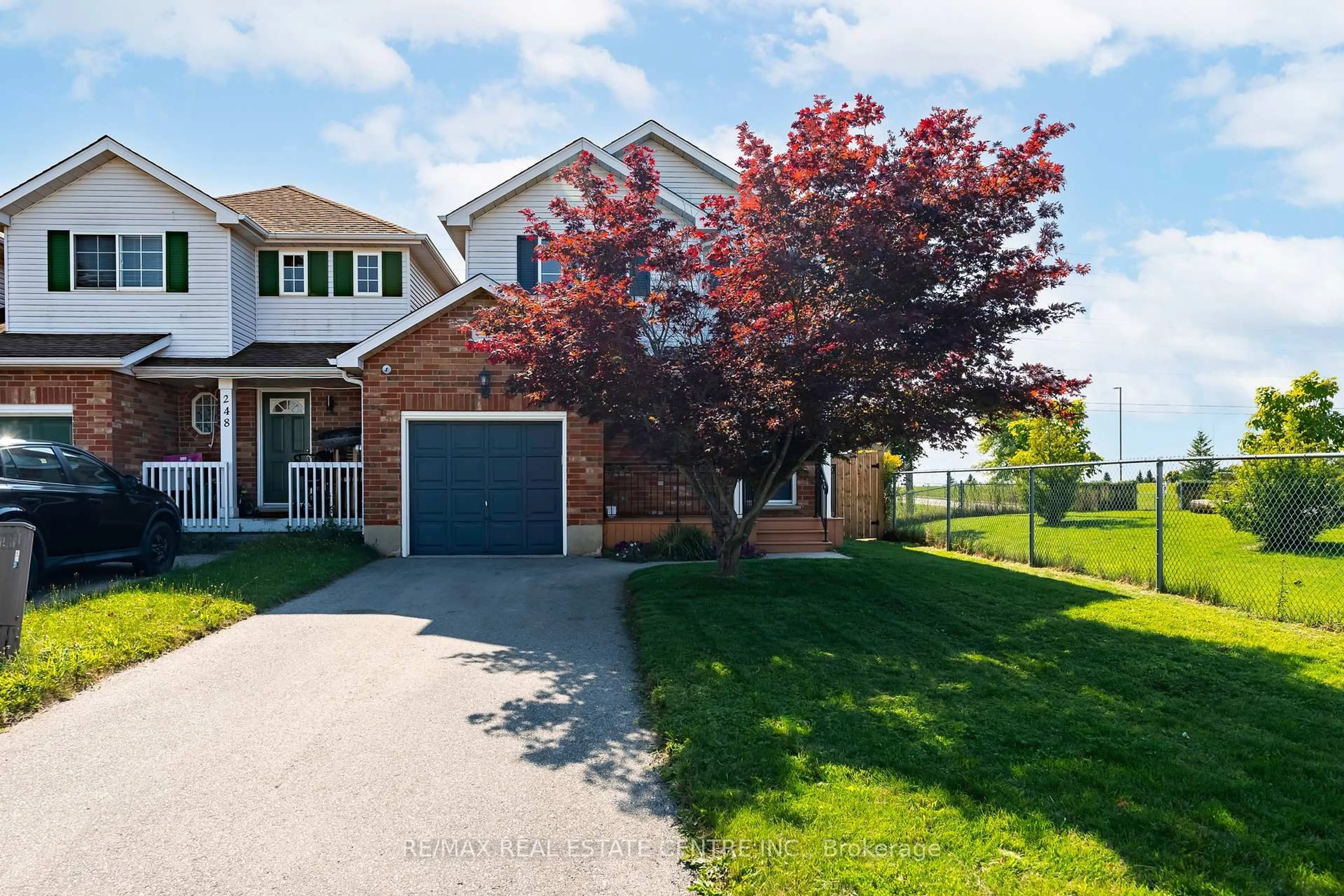 A pic from outside/outdoor area/front of a property/back of a property/a pic from drone, street for 252 Tait Cres, Centre Wellington Ontario N1M 3P6