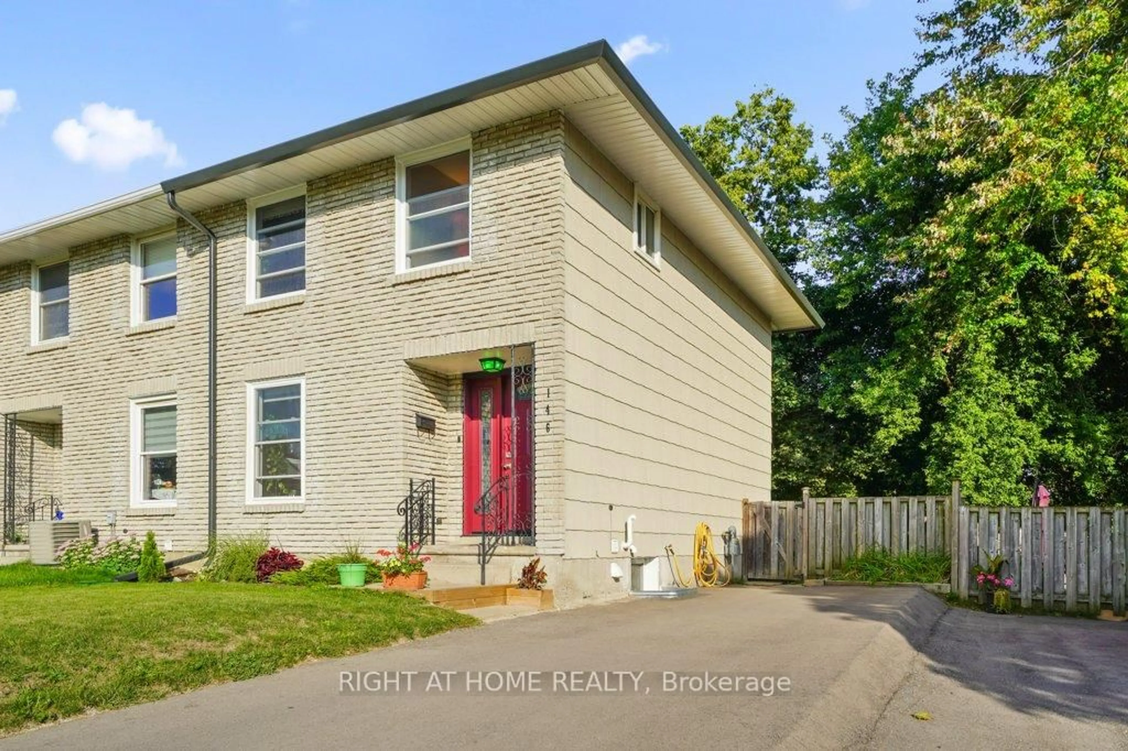 Home with brick exterior material, street for 146 Greendale Cres, Kitchener Ontario N2A 2R6