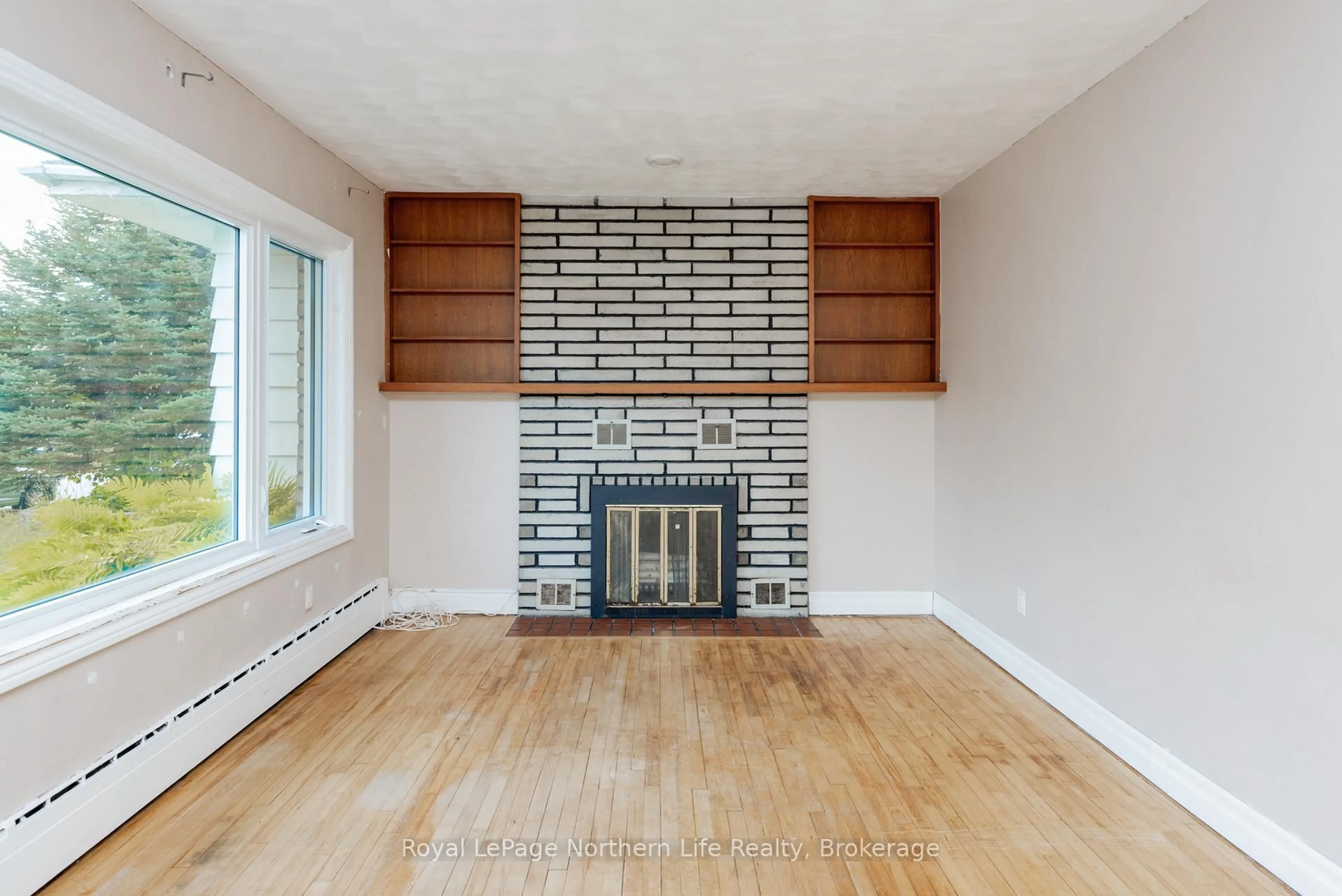 A pic of a room for 734 Reynolds St, North Bay Ontario P1B 5C4