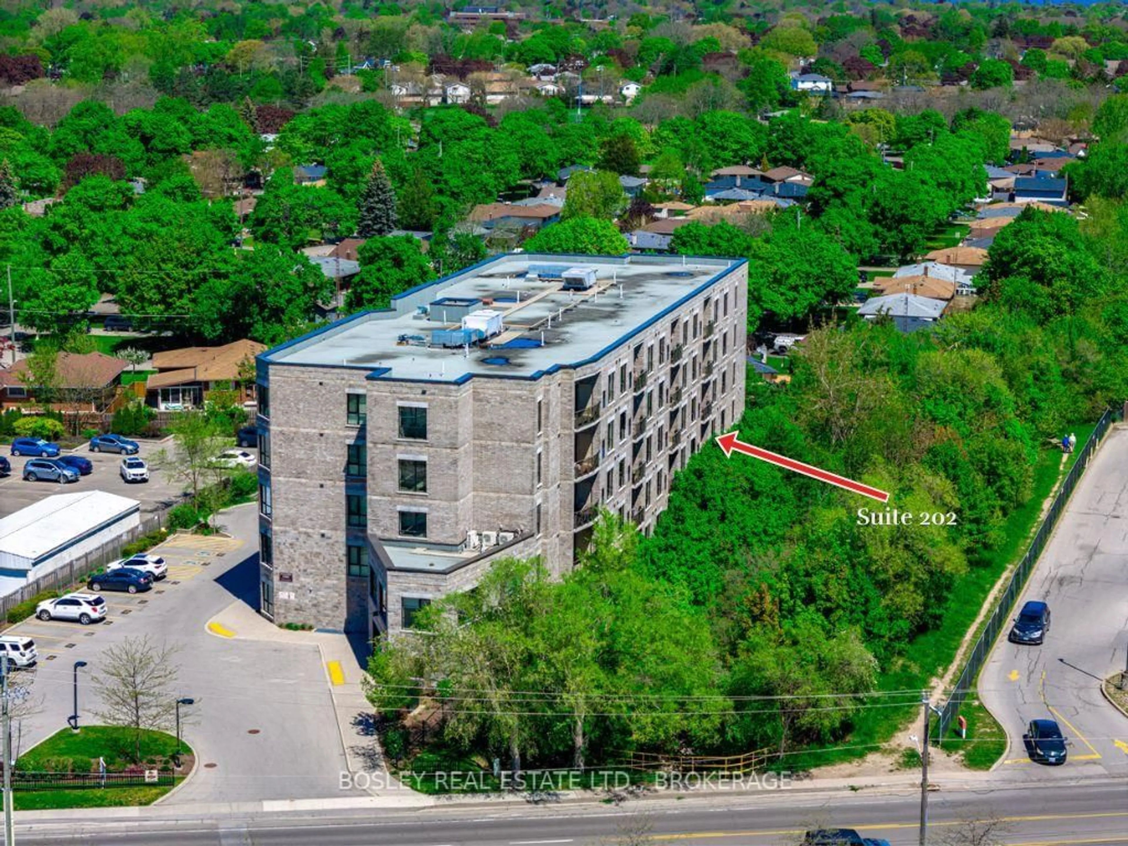 A pic from outside/outdoor area/front of a property/back of a property/a pic from drone, building for 379 Scott St #202, St. Catharines Ontario L2M 3W2