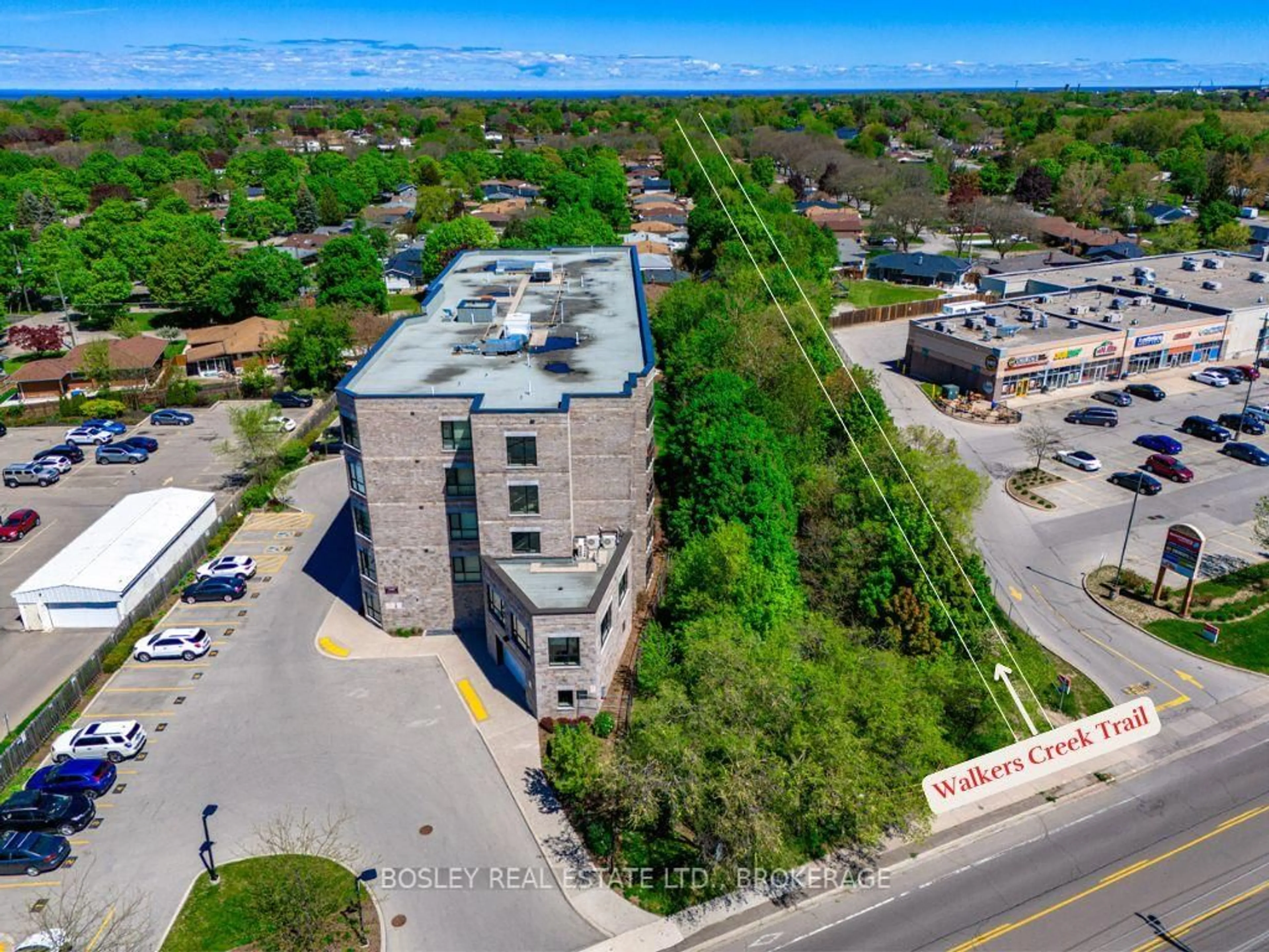 A pic from outside/outdoor area/front of a property/back of a property/a pic from drone, building for 379 Scott St #202, St. Catharines Ontario L2M 3W2