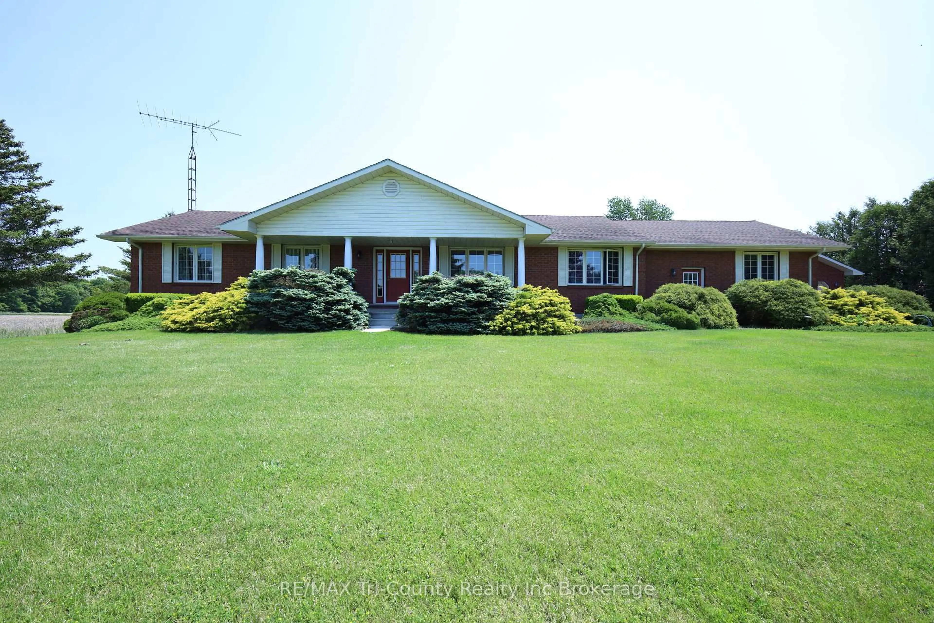 Unknown for 916 Norfolk County Rd 28, Norfolk Ontario N0E 1G0