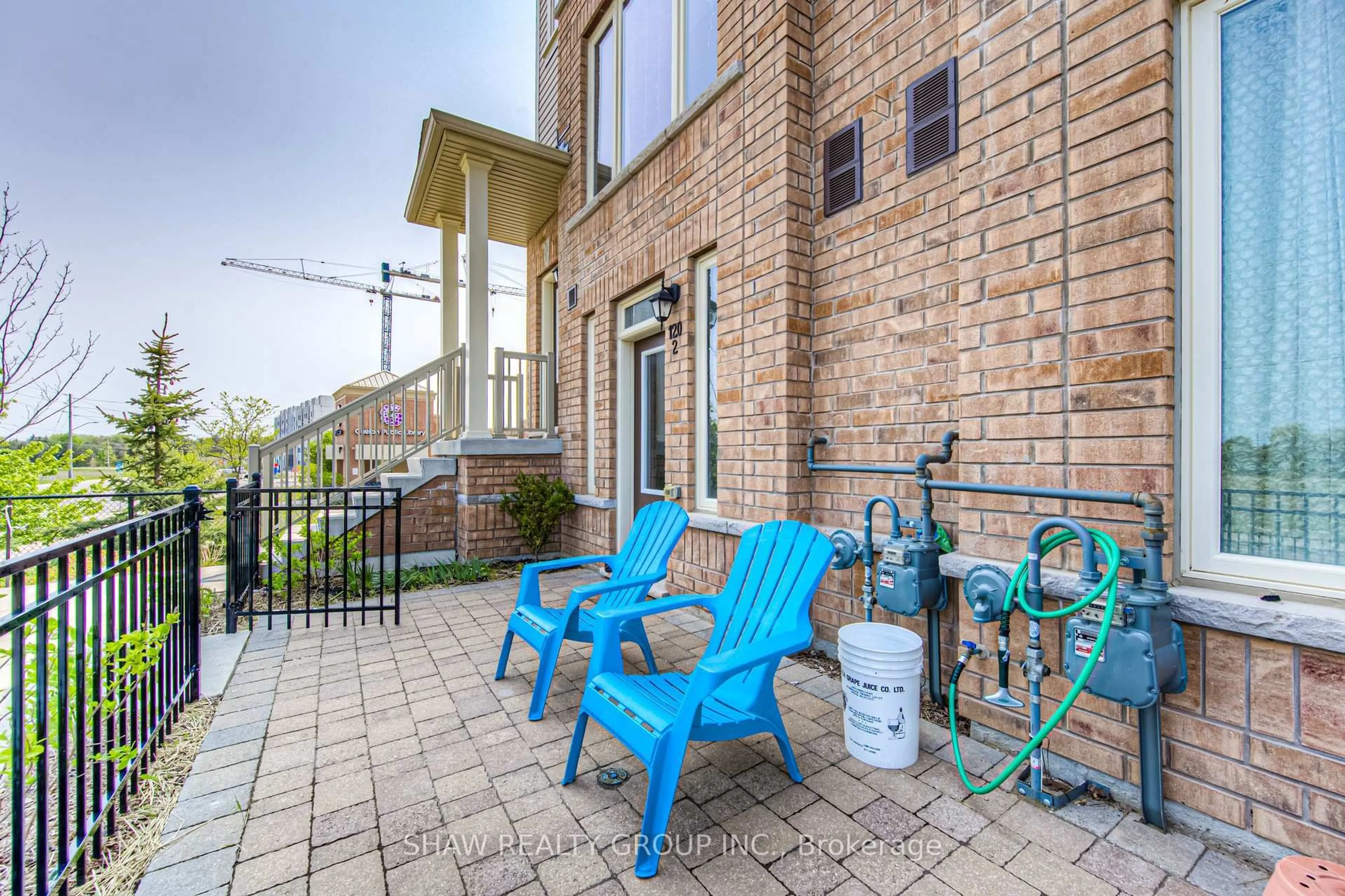 Patio, street for 120 Watson Pkwy #2, Guelph Ontario N1E 0P6