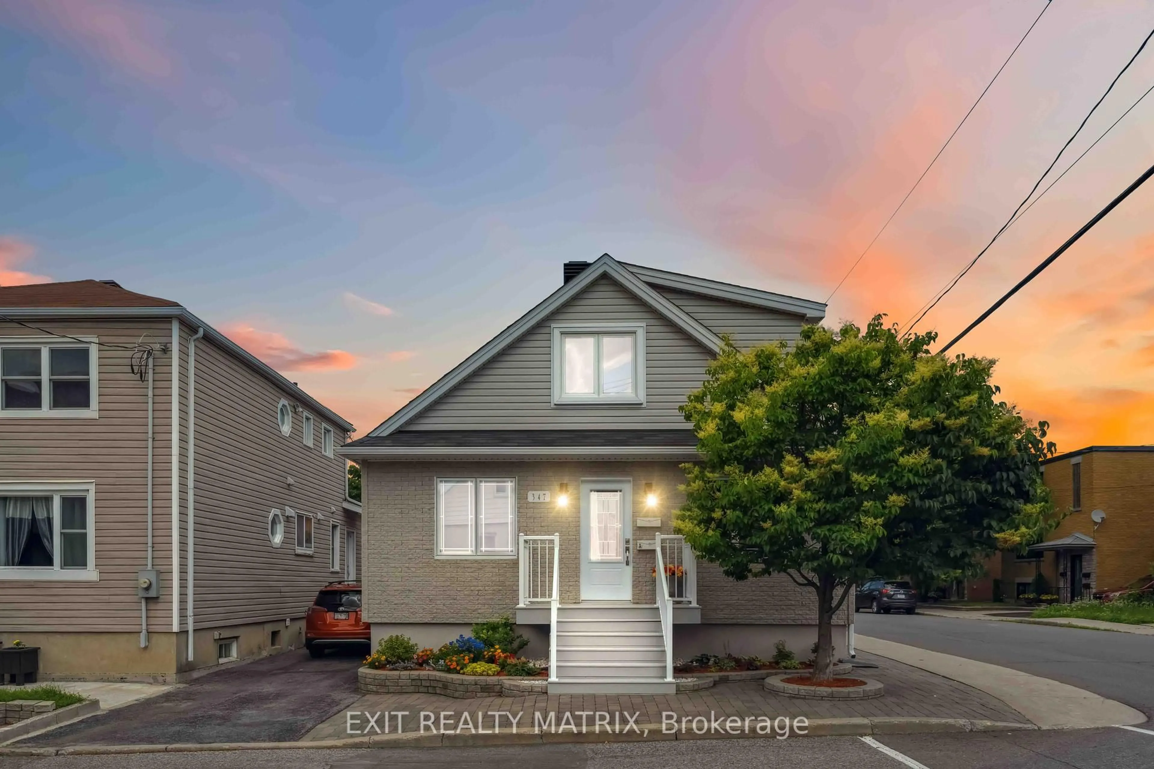 Unknown for 347 Shakespeare St, Ottawa Ontario K1L 5M1